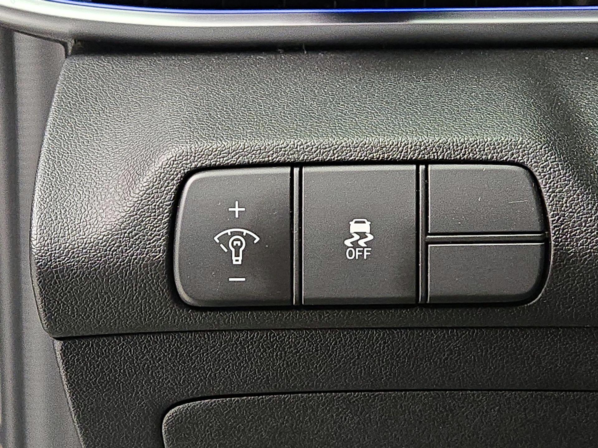 Thumbnail: 2024 Hyundai Elantra - 13