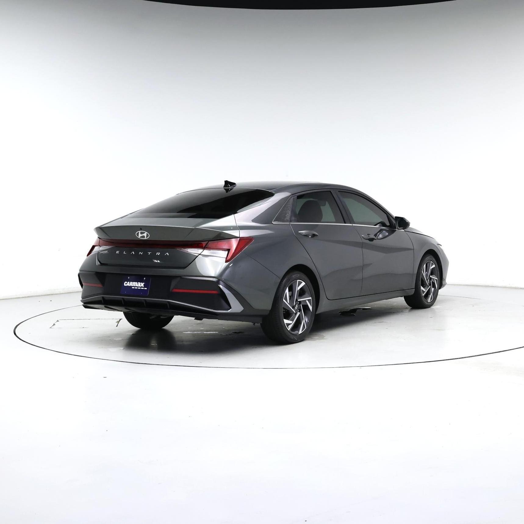 Thumbnail: 2024 Hyundai Elantra - 8