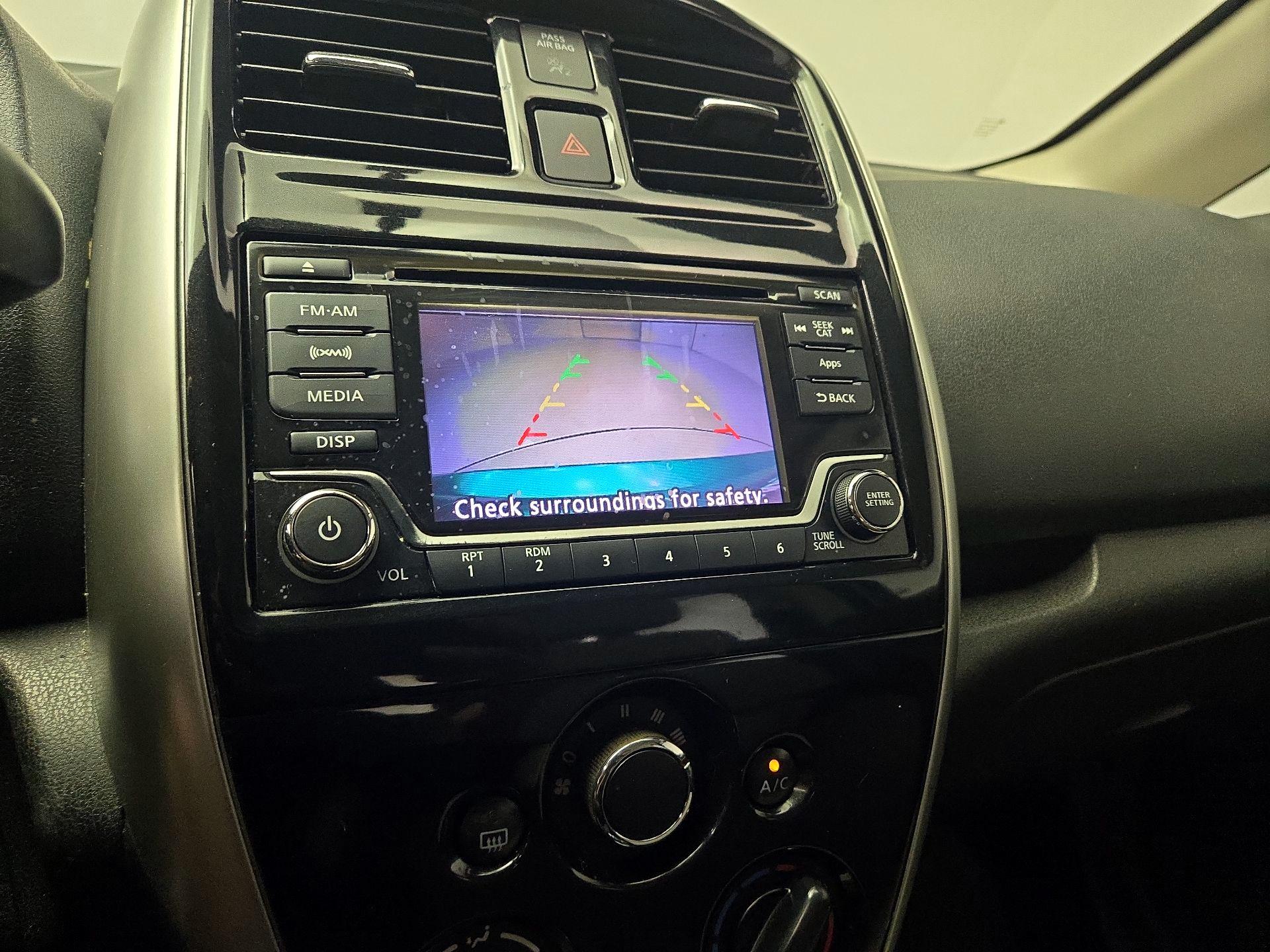 Thumbnail: 2016 Nissan Versa Note - 14