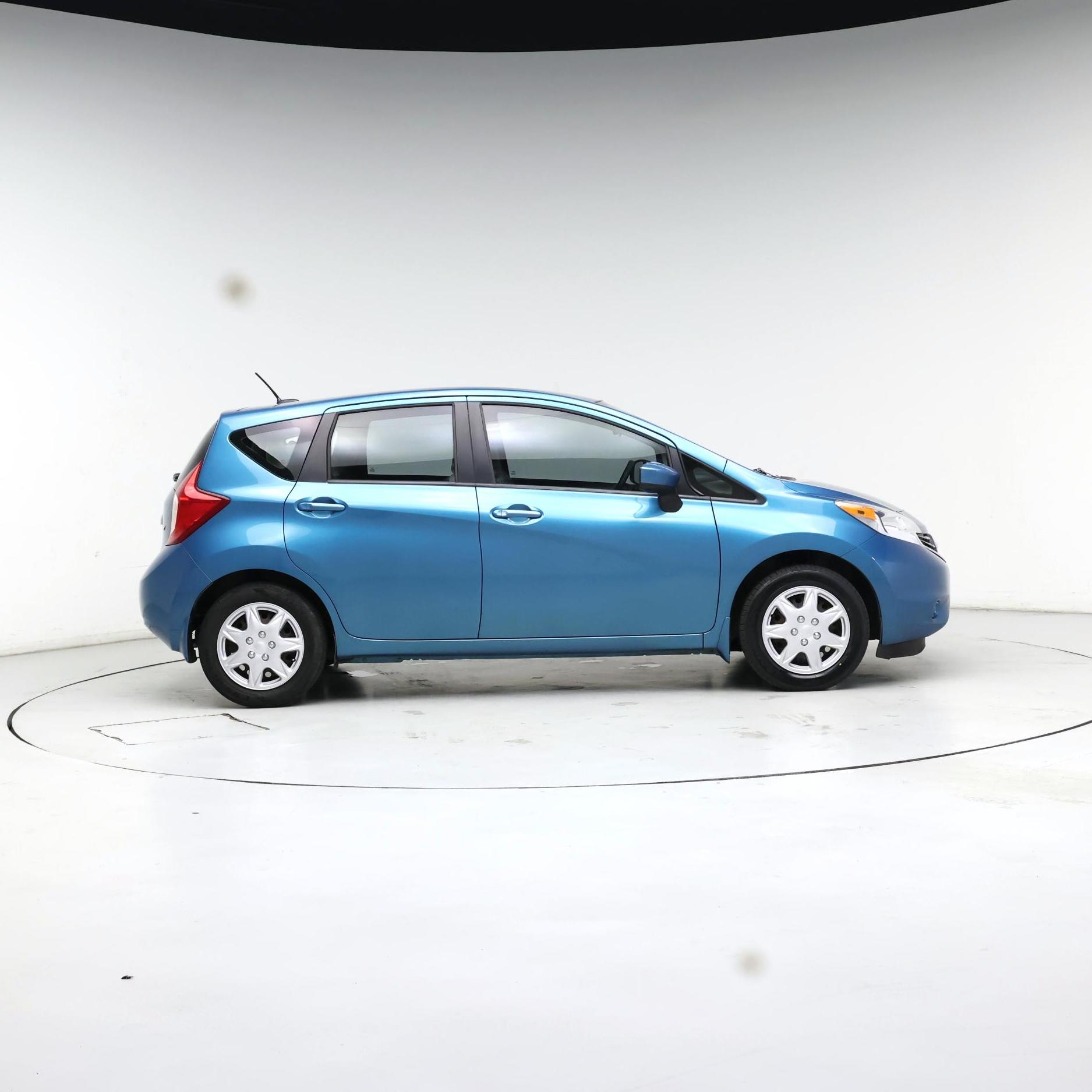 Thumbnail: 2016 Nissan Versa Note - 7