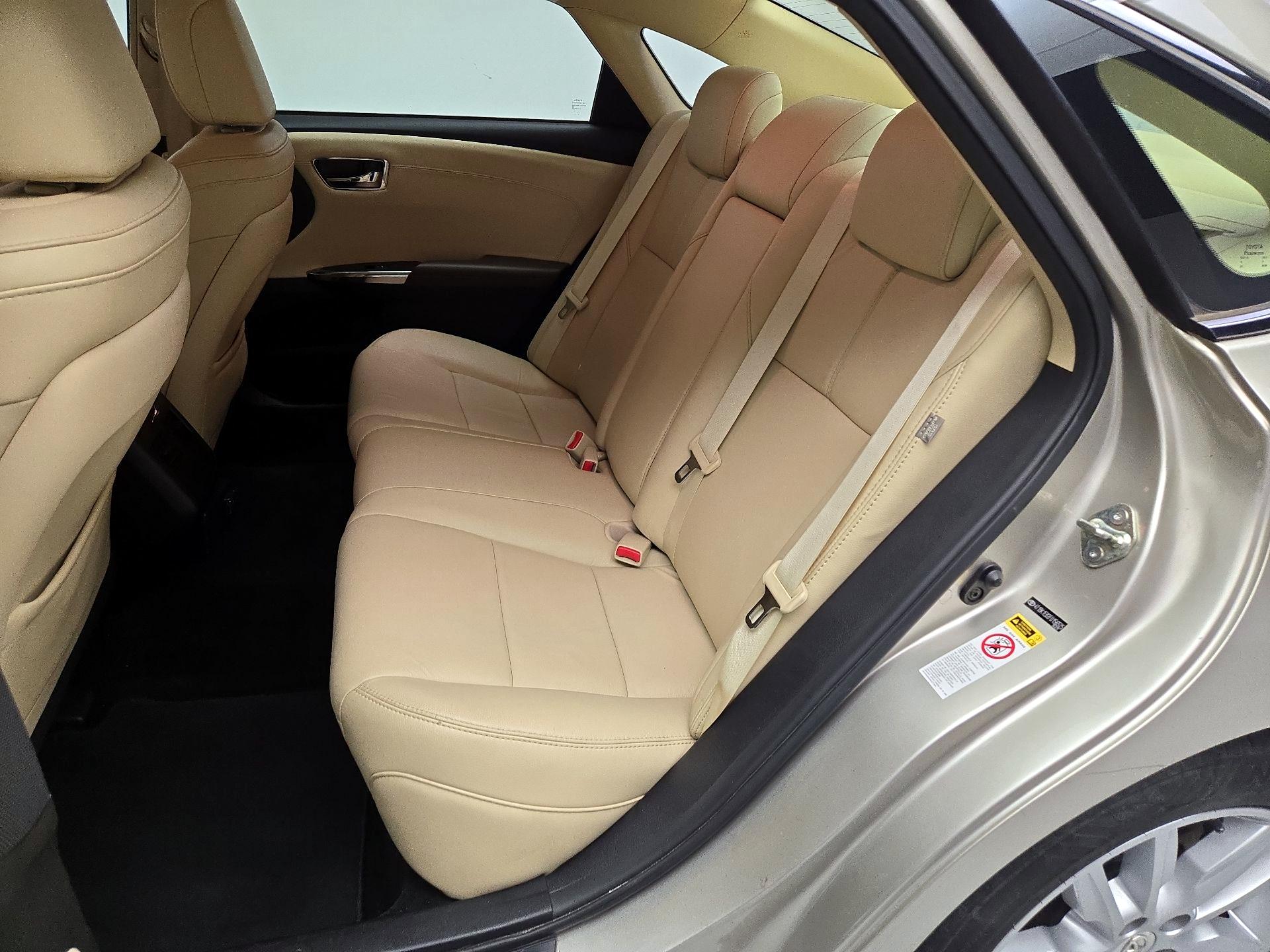 Thumbnail: 2015 Toyota Avalon - 19