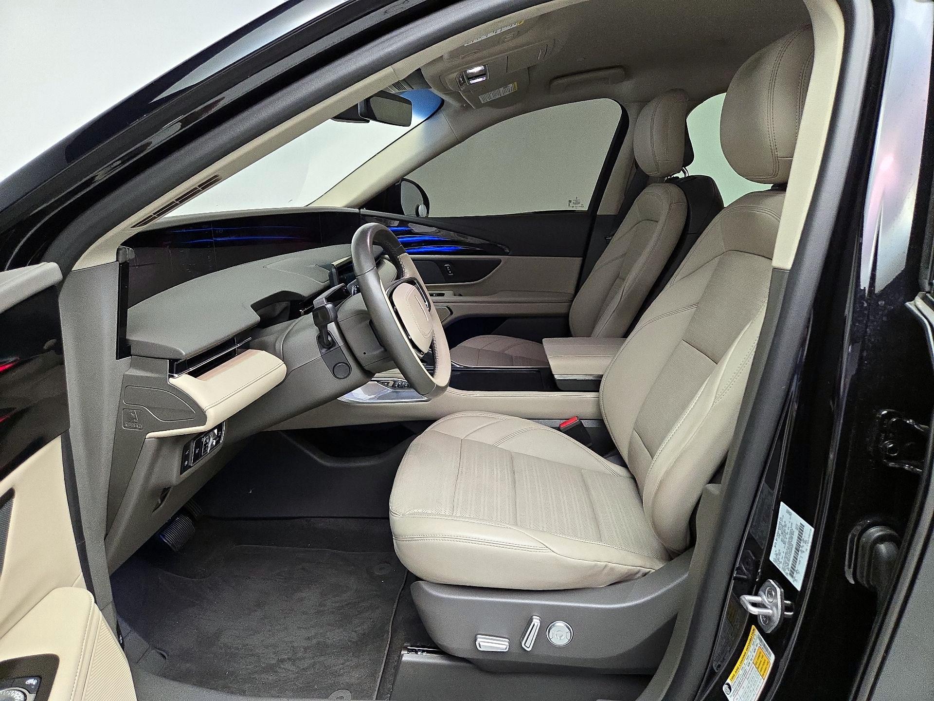 Thumbnail: 2024 Lincoln Nautilus - 11