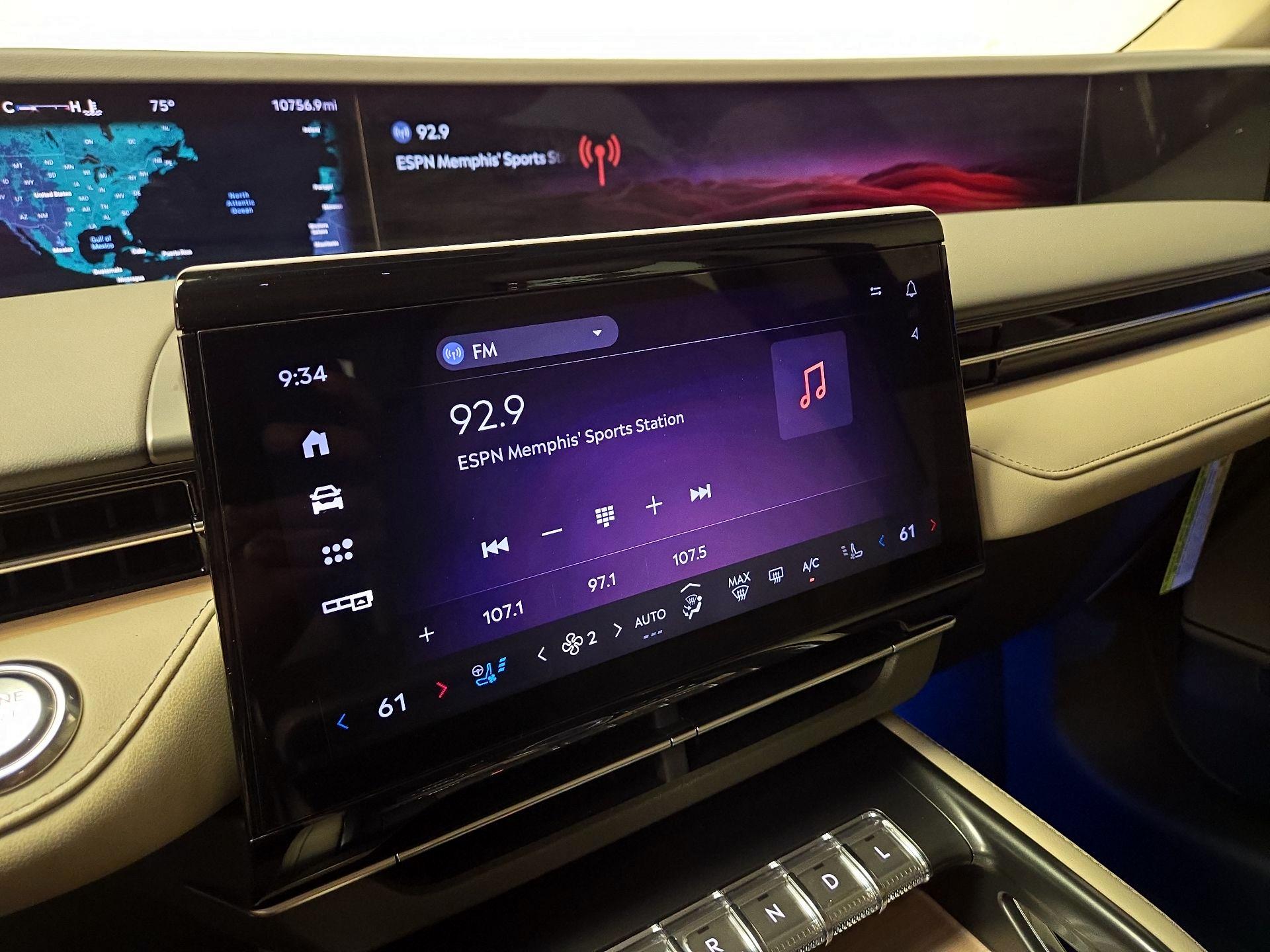 Thumbnail: 2024 Lincoln Nautilus - 16