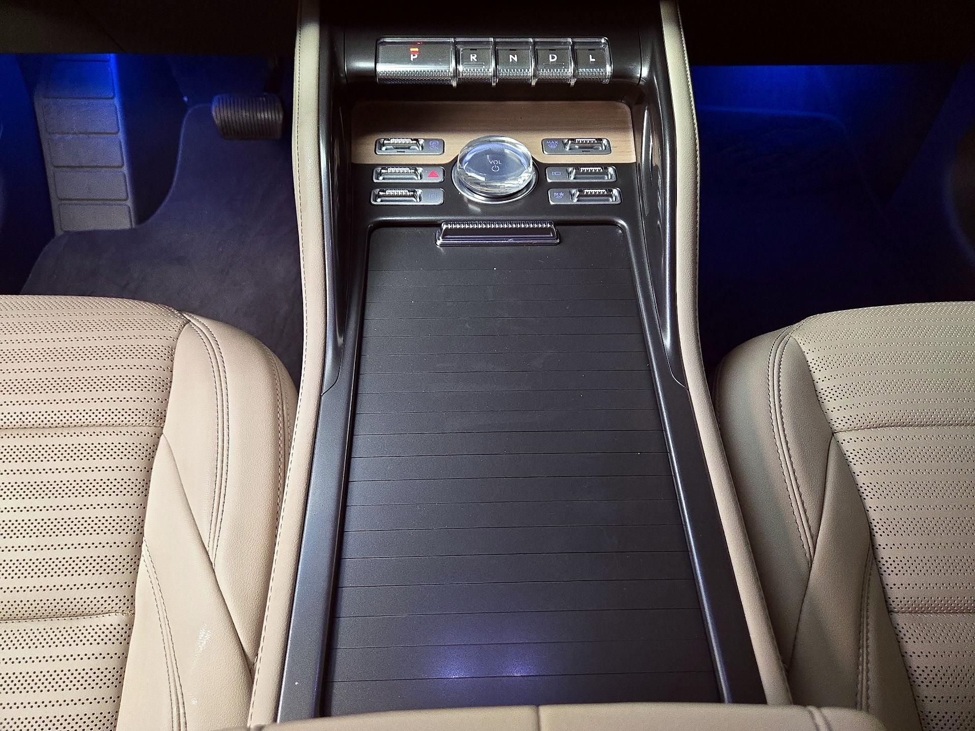 Thumbnail: 2024 Lincoln Nautilus - 18