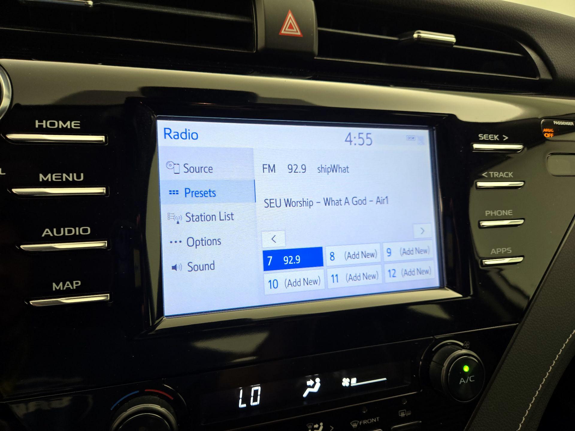 Thumbnail: 2019 Toyota Camry - 15