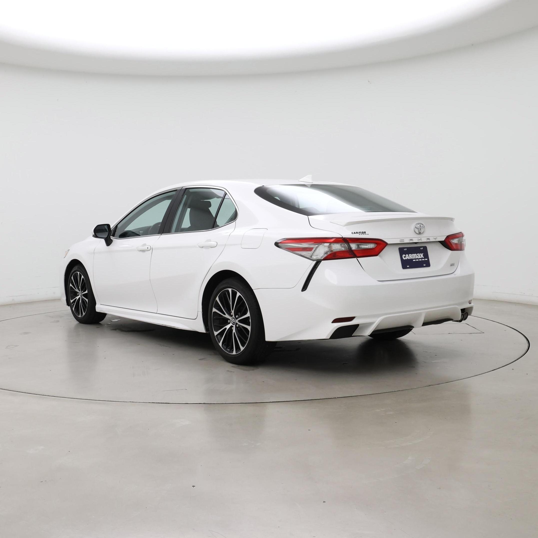 Thumbnail: 2019 Toyota Camry - 2