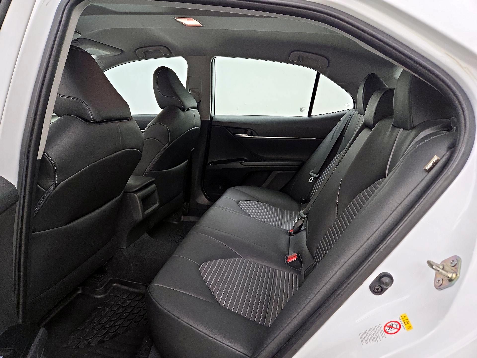 Thumbnail: 2019 Toyota Camry - 19