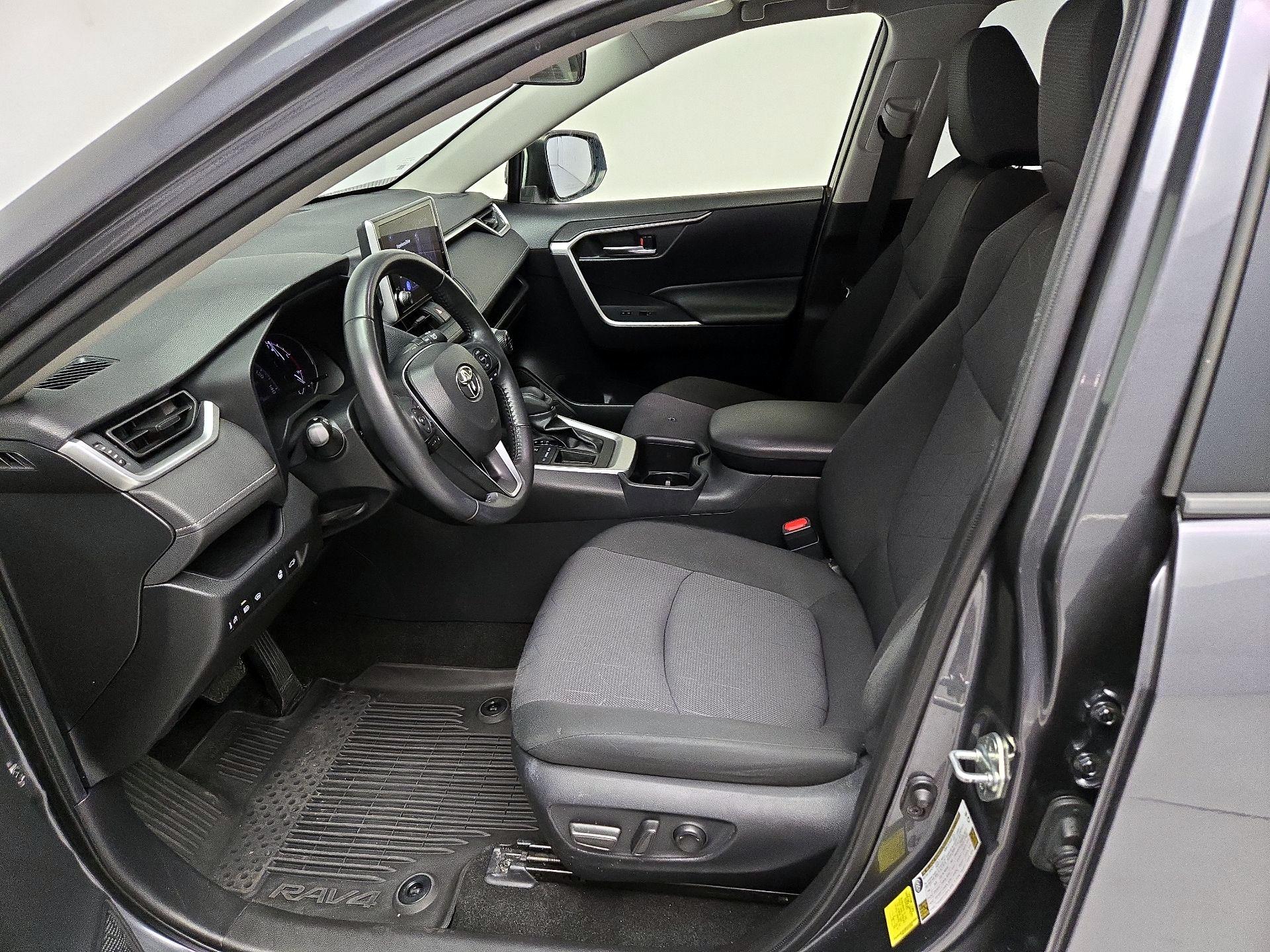 Thumbnail: 2023 Toyota RAV4 - 11