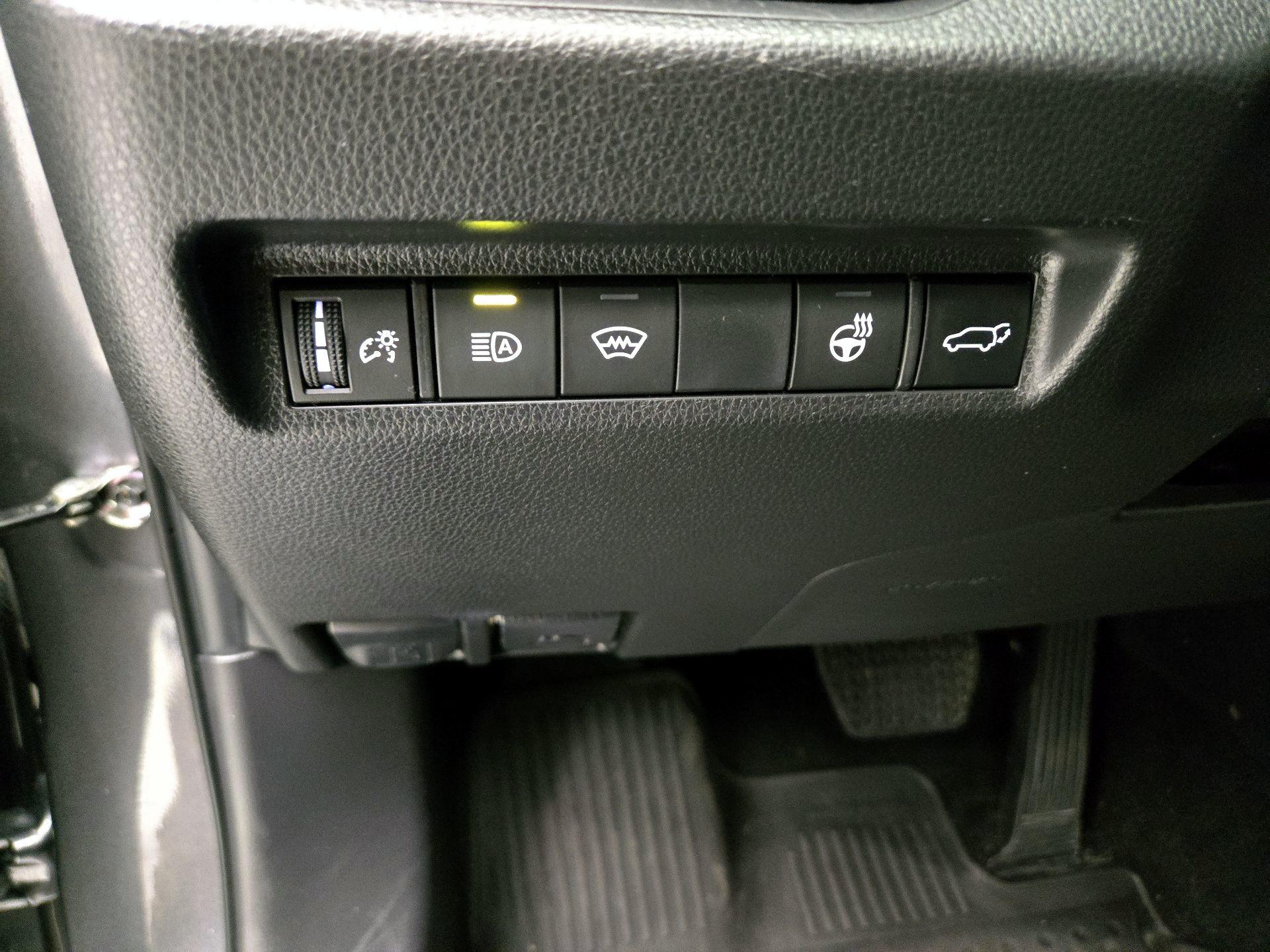 Thumbnail: 2023 Toyota RAV4 - 13