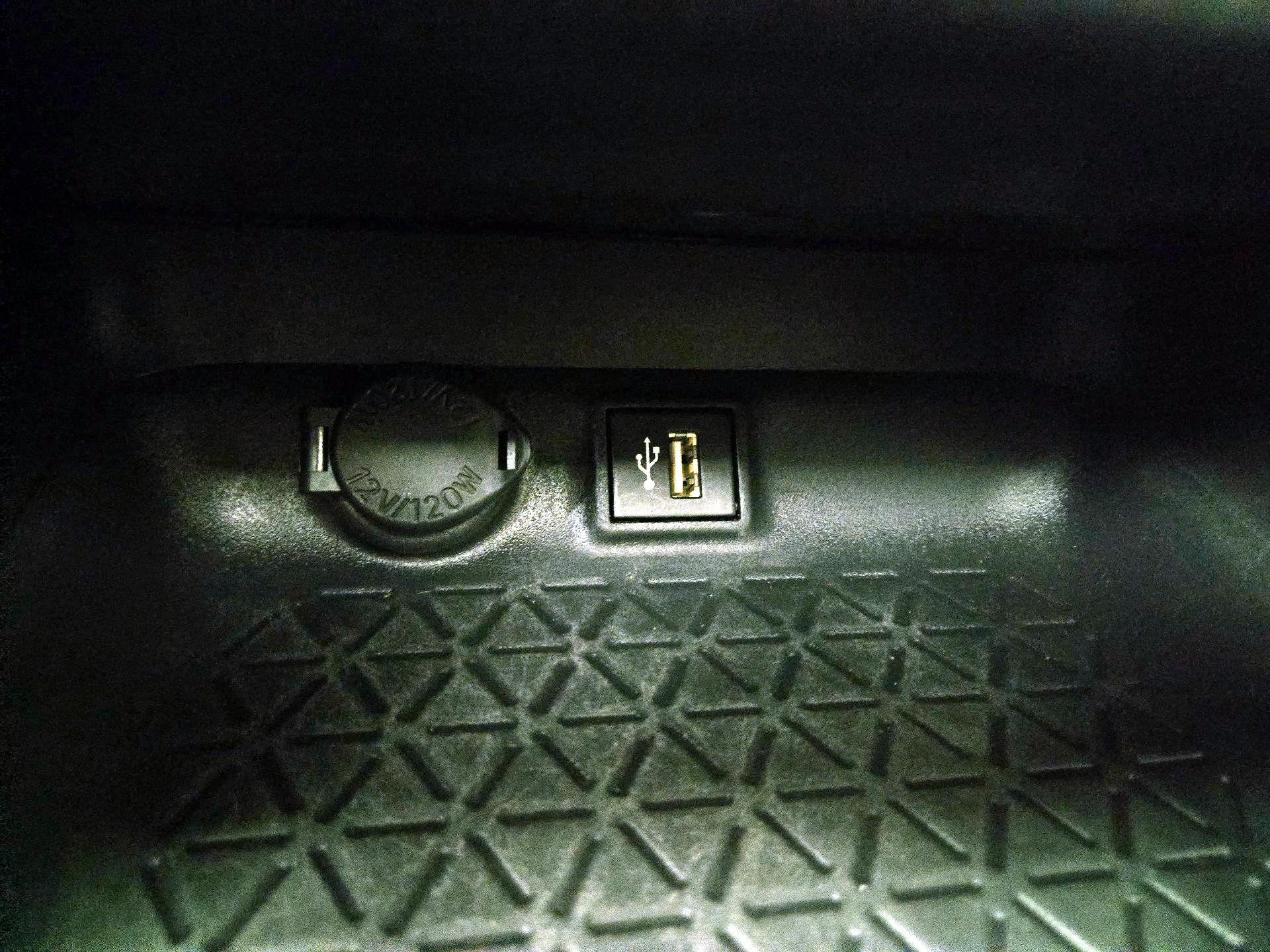 Thumbnail: 2023 Toyota RAV4 - 18