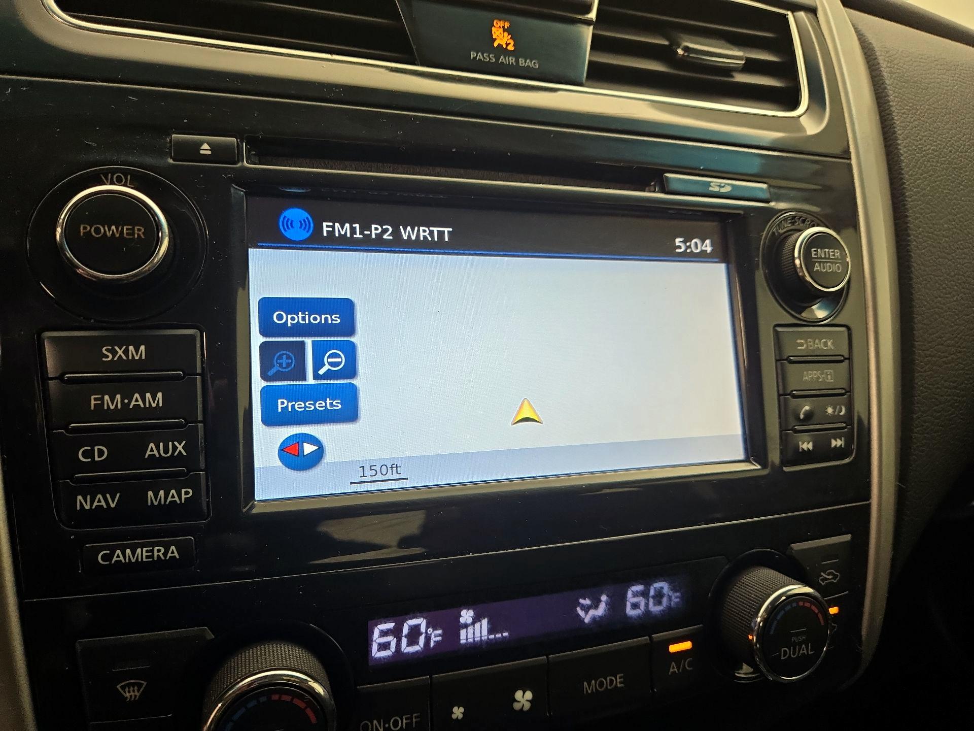 Thumbnail: 2015 Nissan Altima - 14