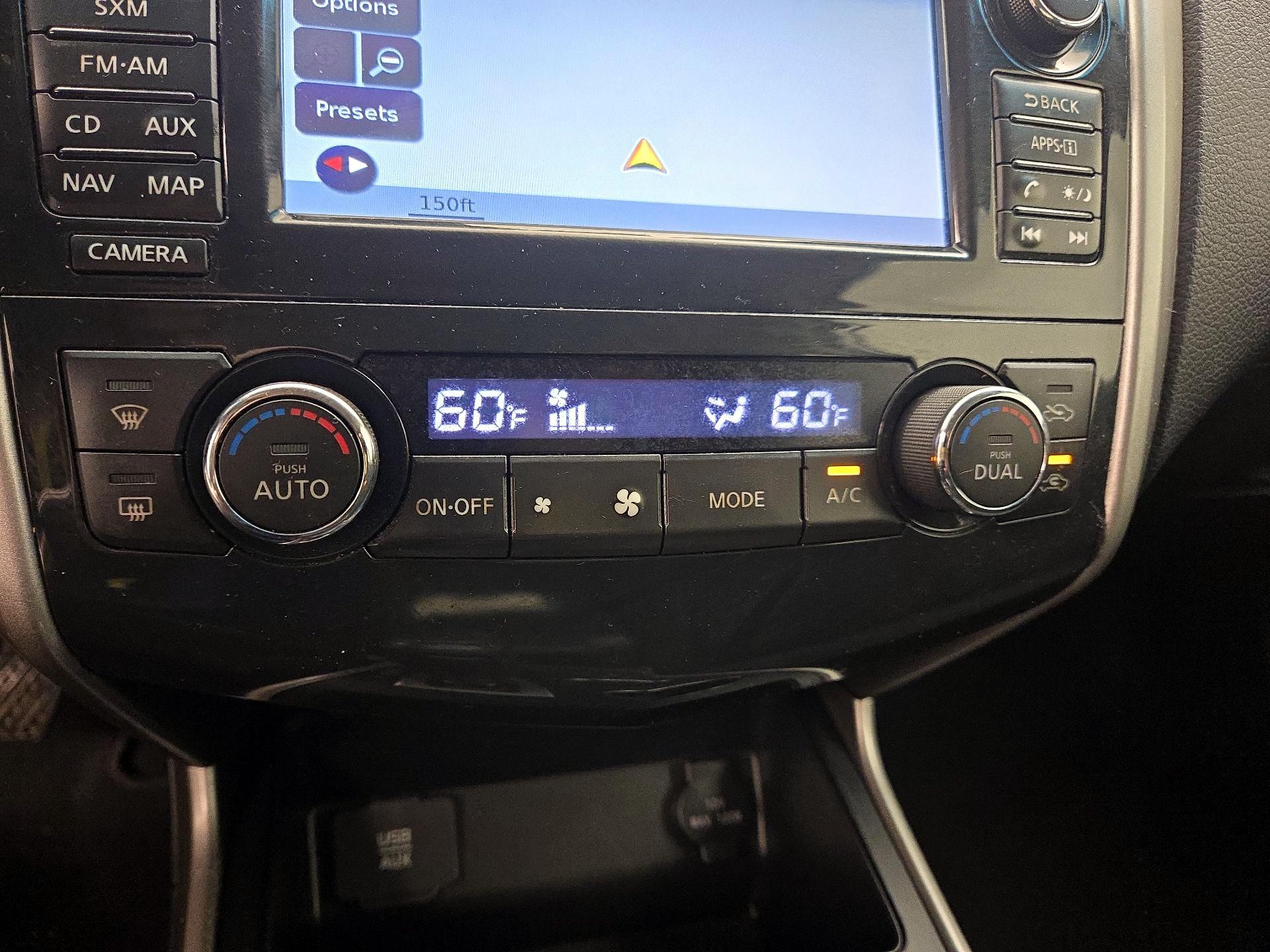 Thumbnail: 2015 Nissan Altima - 17