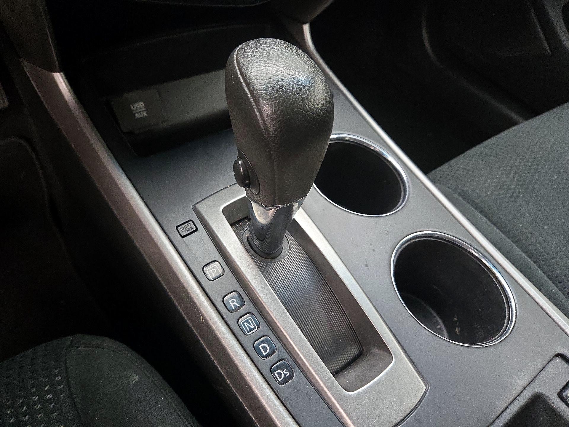 Thumbnail: 2015 Nissan Altima - 18