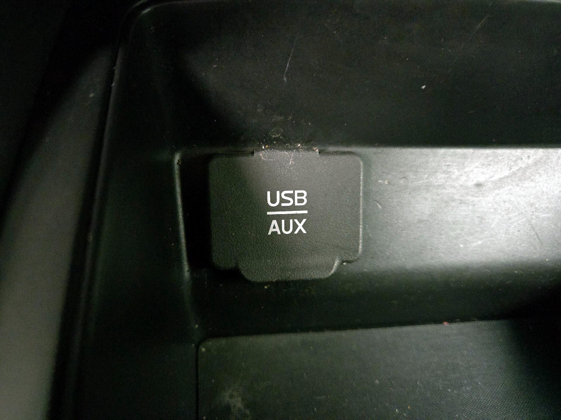 Thumbnail: 2015 Nissan Altima - 19