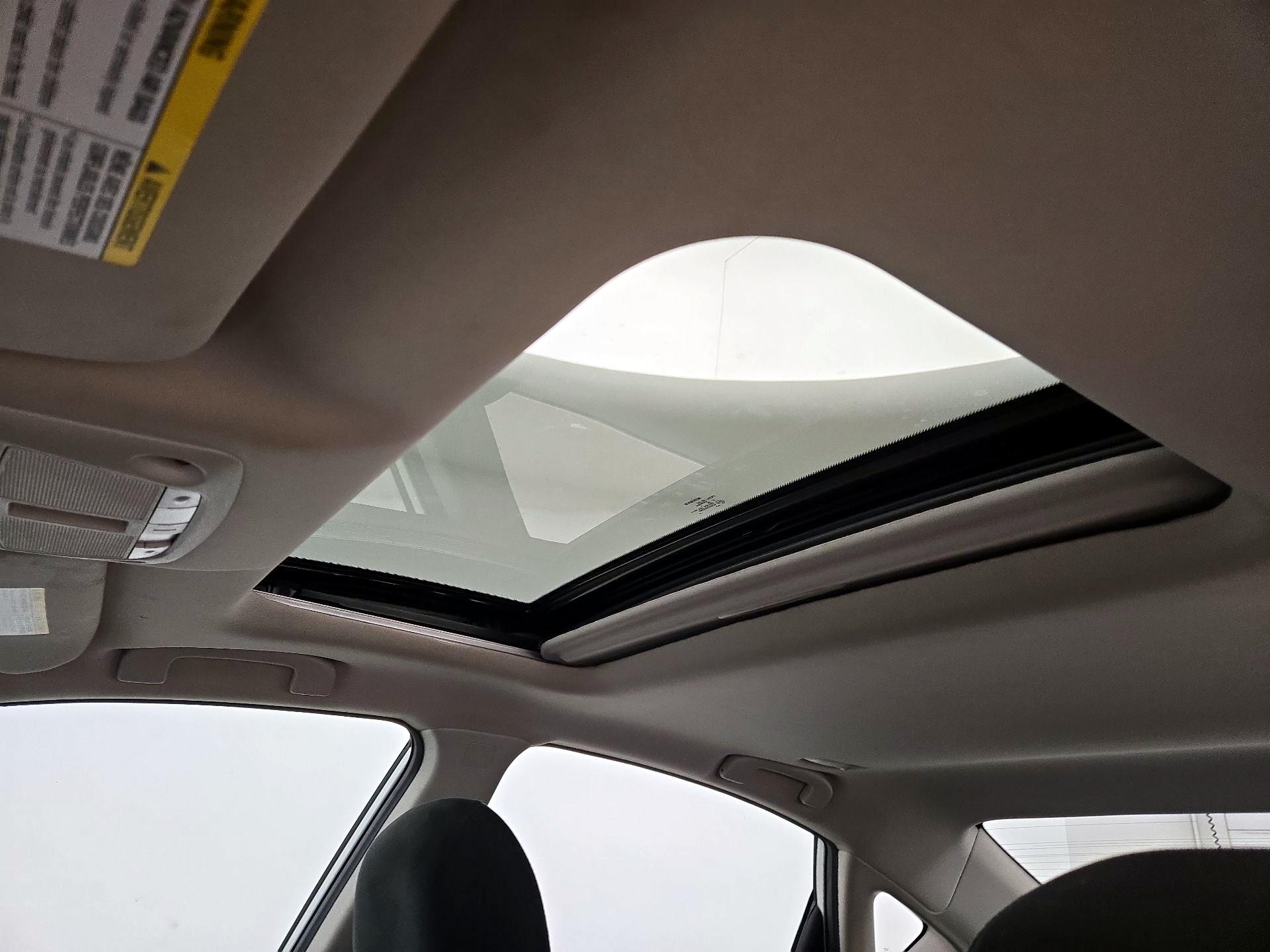 Thumbnail: 2015 Nissan Altima - 20