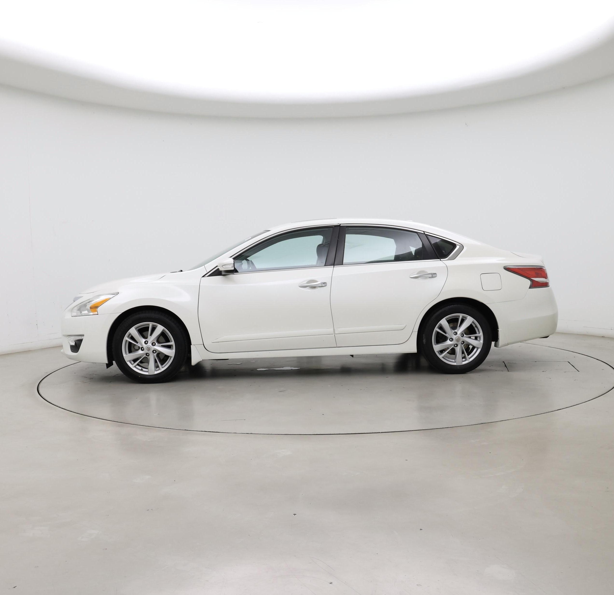 Thumbnail: 2015 Nissan Altima - 3