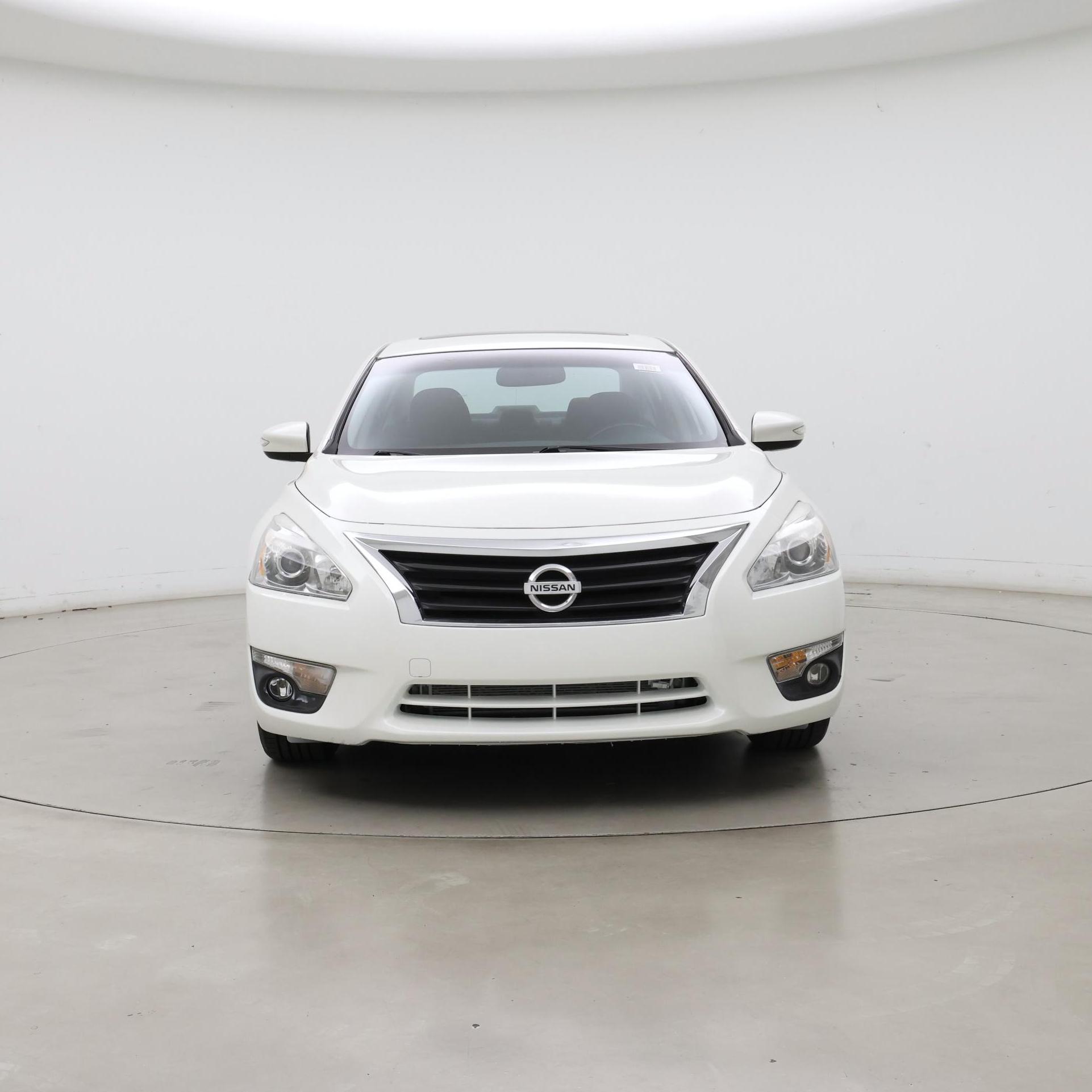 Thumbnail: 2015 Nissan Altima - 5