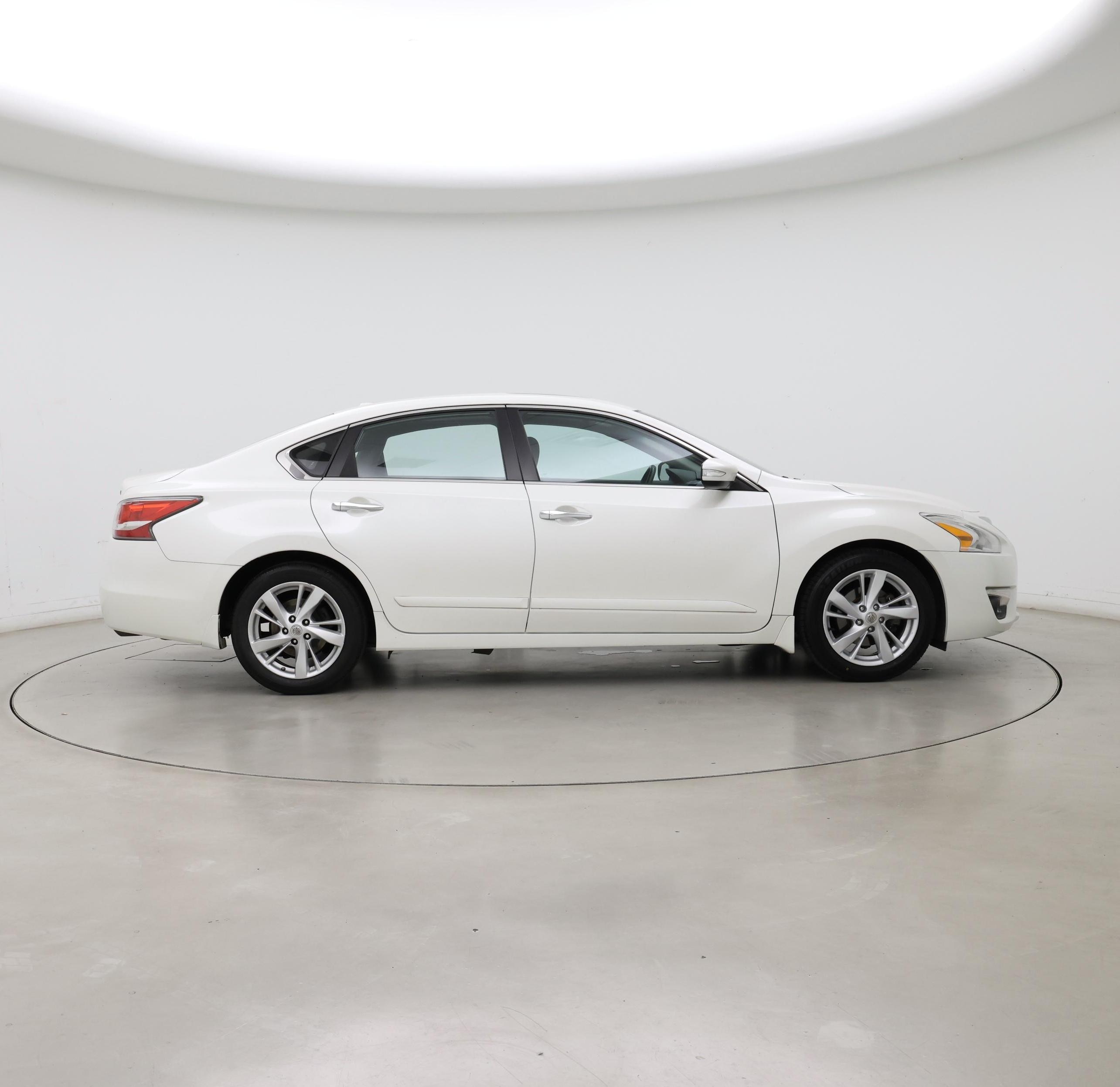 Thumbnail: 2015 Nissan Altima - 7