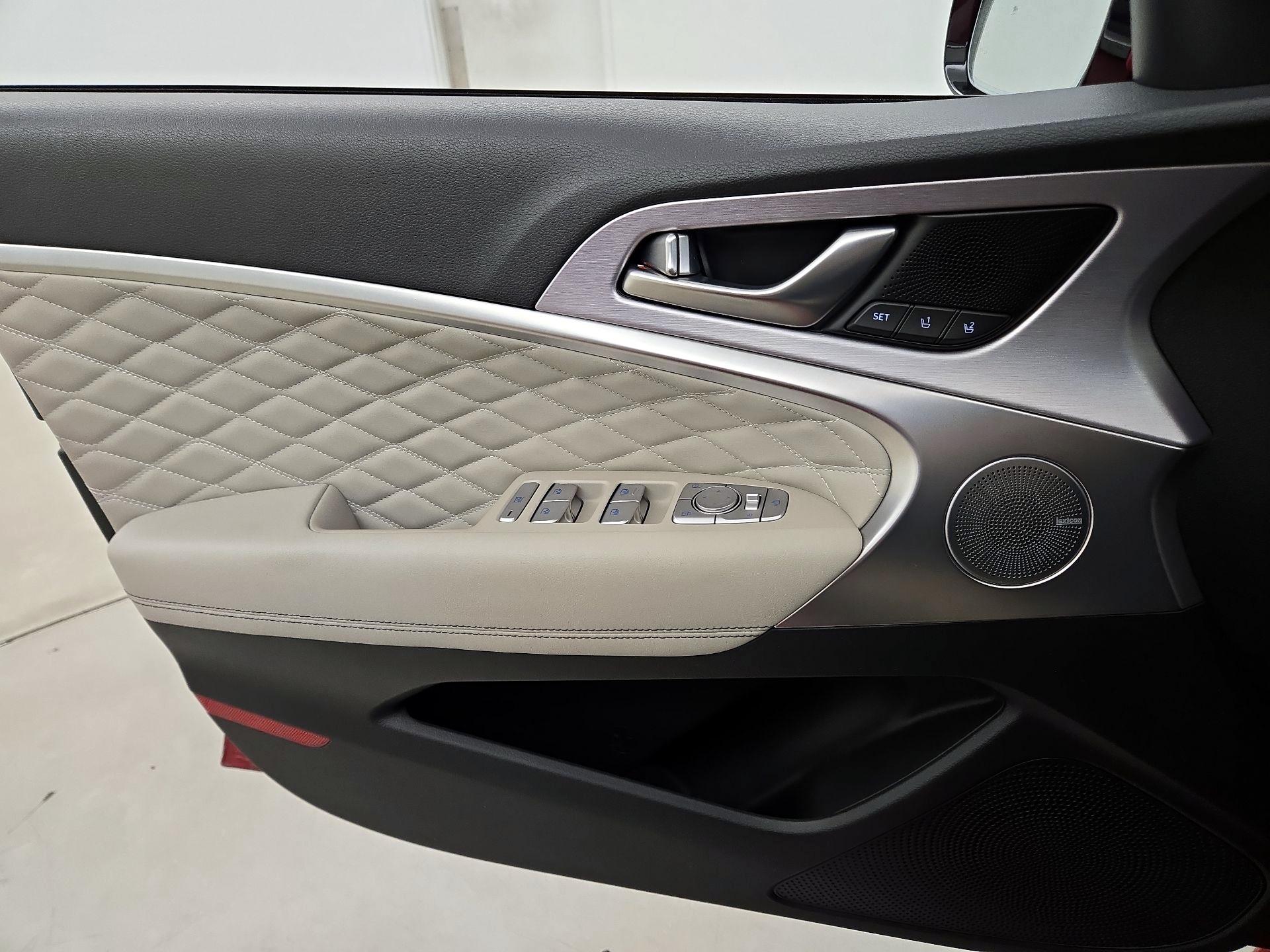 Thumbnail: 2019 Genesis G70 - 12