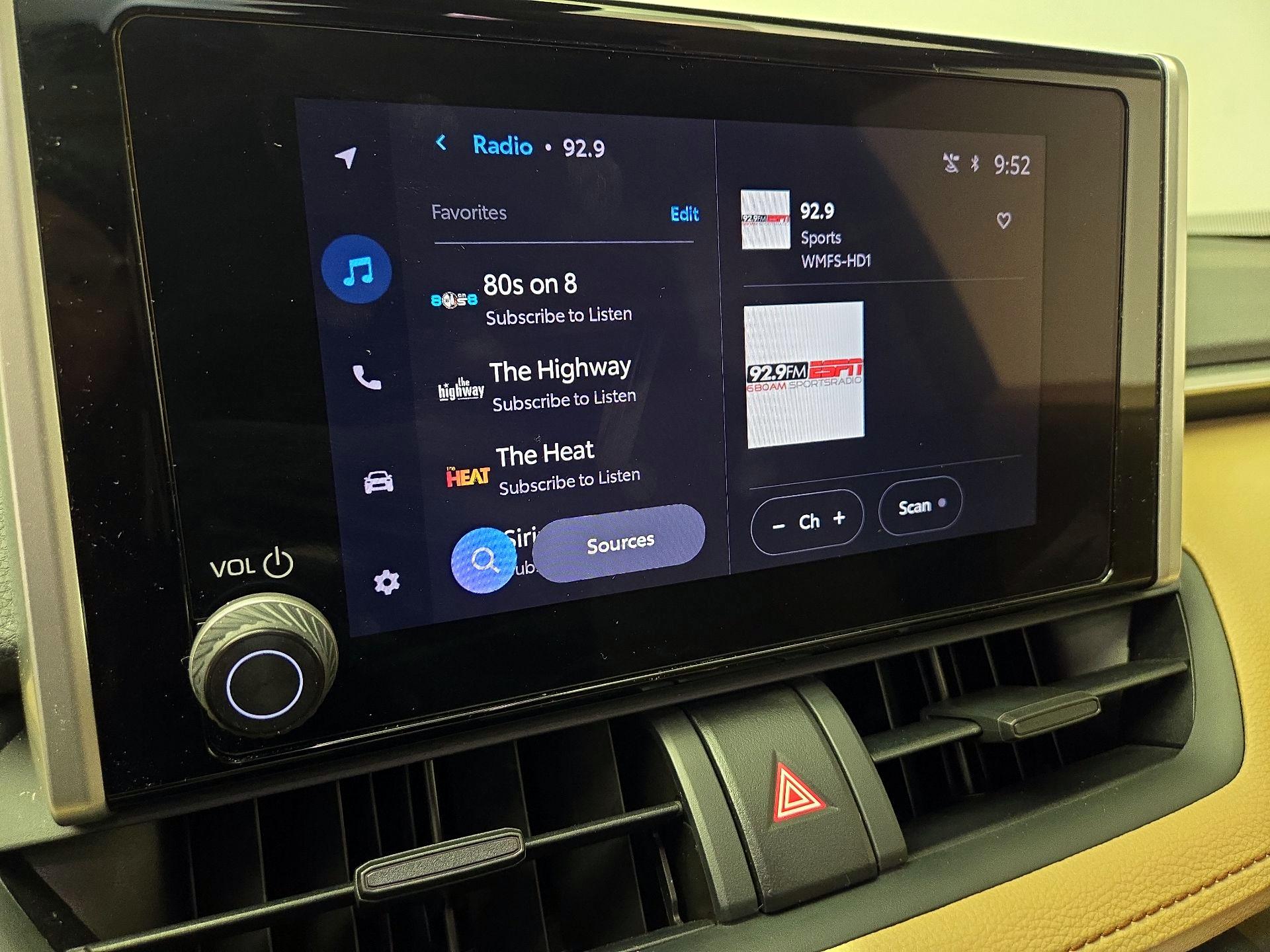 Thumbnail: 2024 Toyota RAV4 - 15