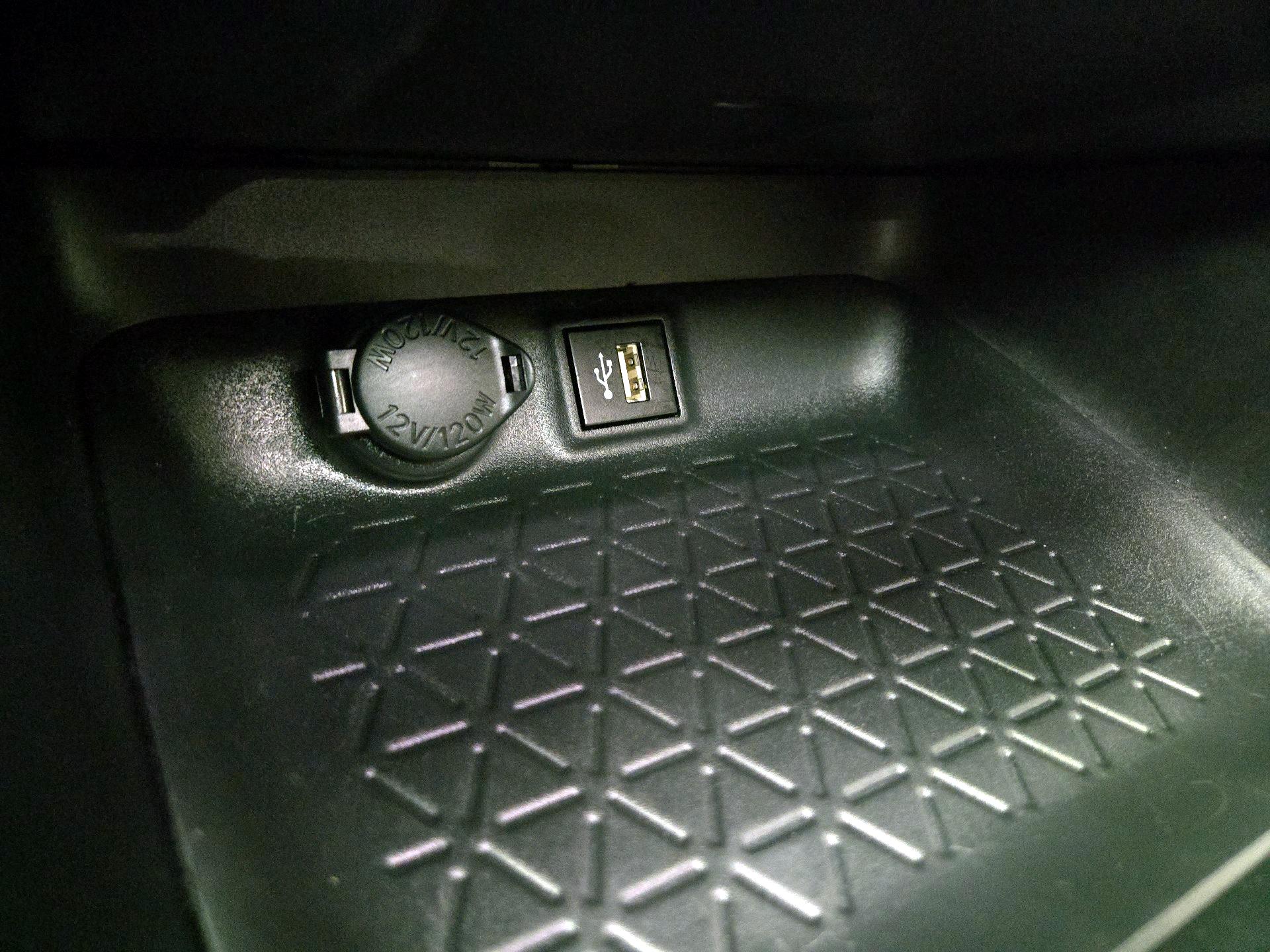 Thumbnail: 2024 Toyota RAV4 - 18