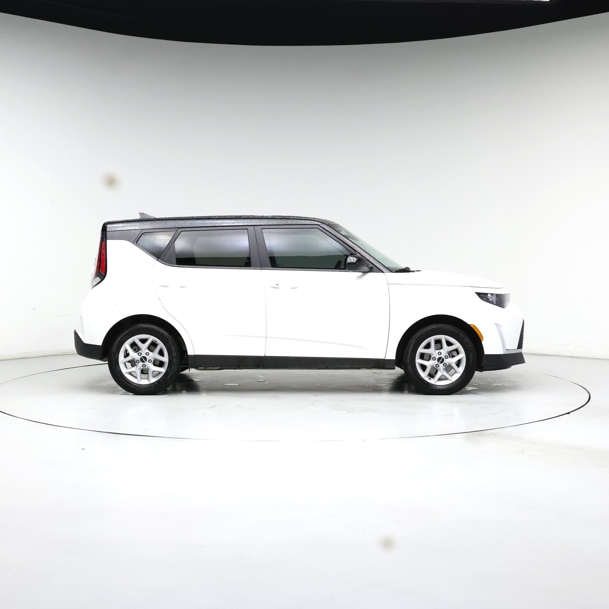 Thumbnail: 2024 Kia Soul - 7