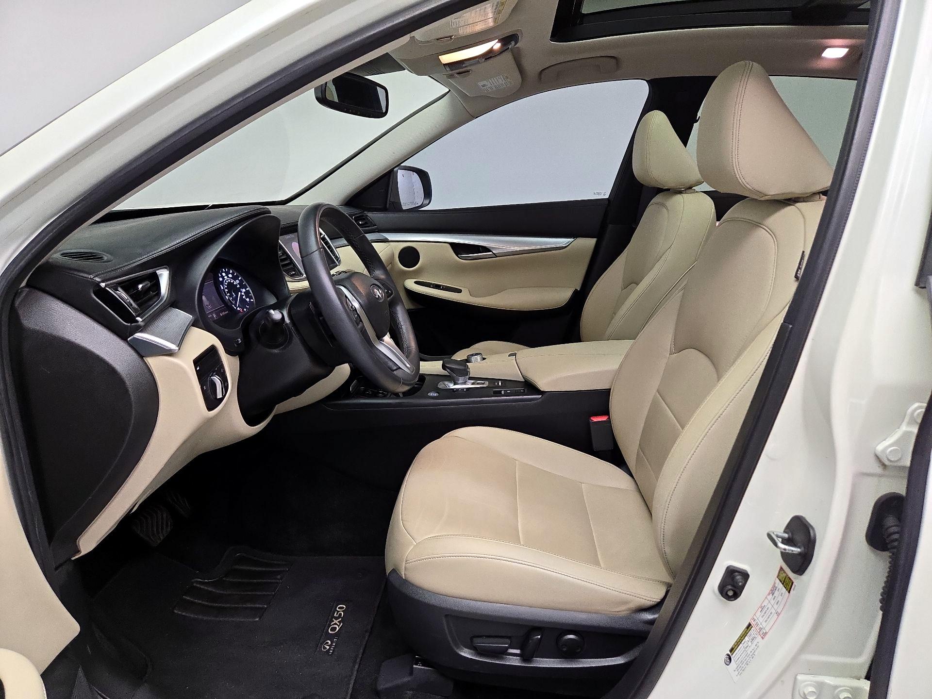 Thumbnail: 2019 INFINITI QX50 - 11