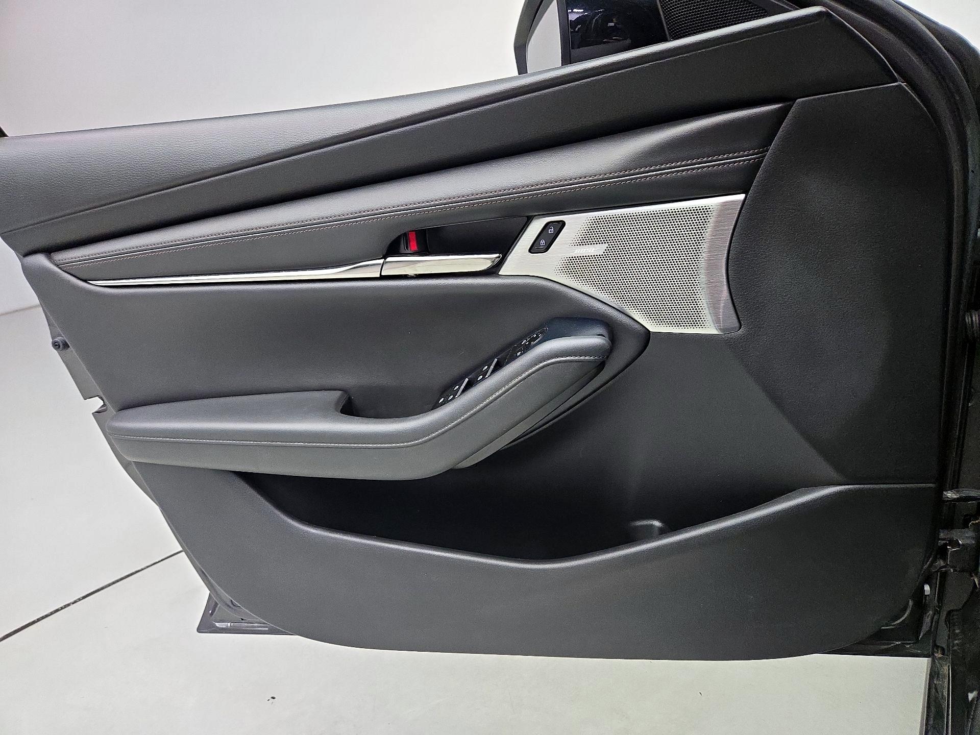Thumbnail: 2021 Mazda Mazda3 - 12