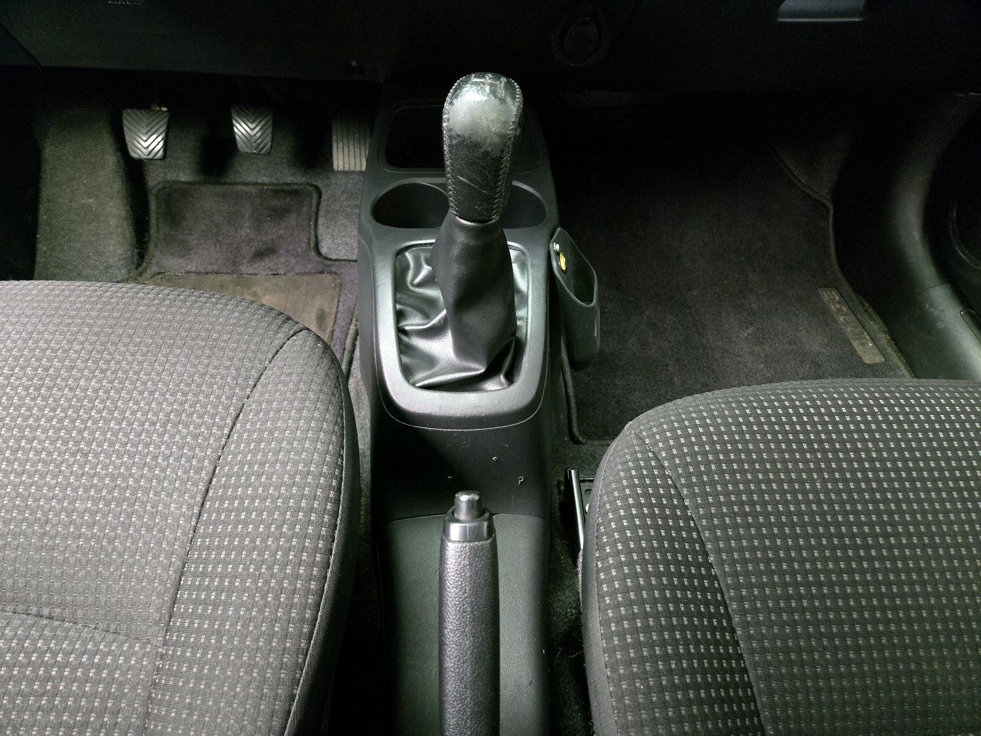 Thumbnail: 2015 Mitsubishi Mirage - 16