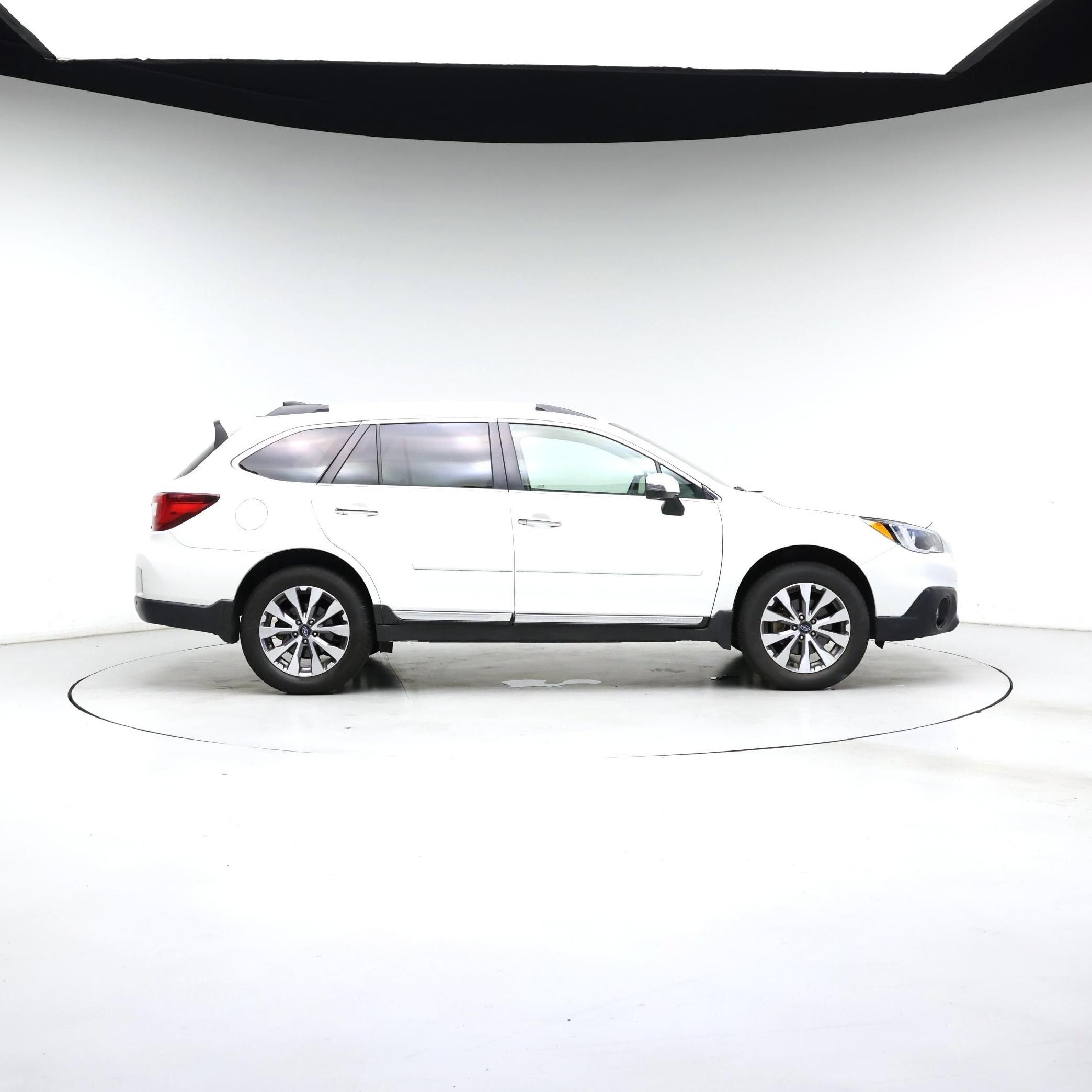 Thumbnail: 2017 Subaru Outback - 7