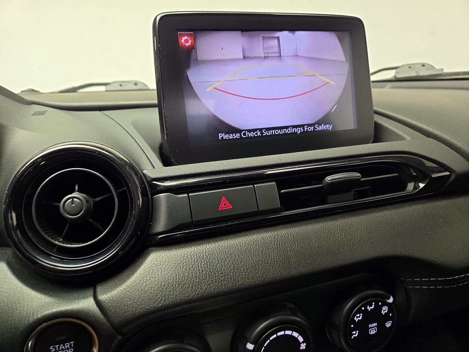 Thumbnail: 2021 Mazda MX-5 Miata - 15