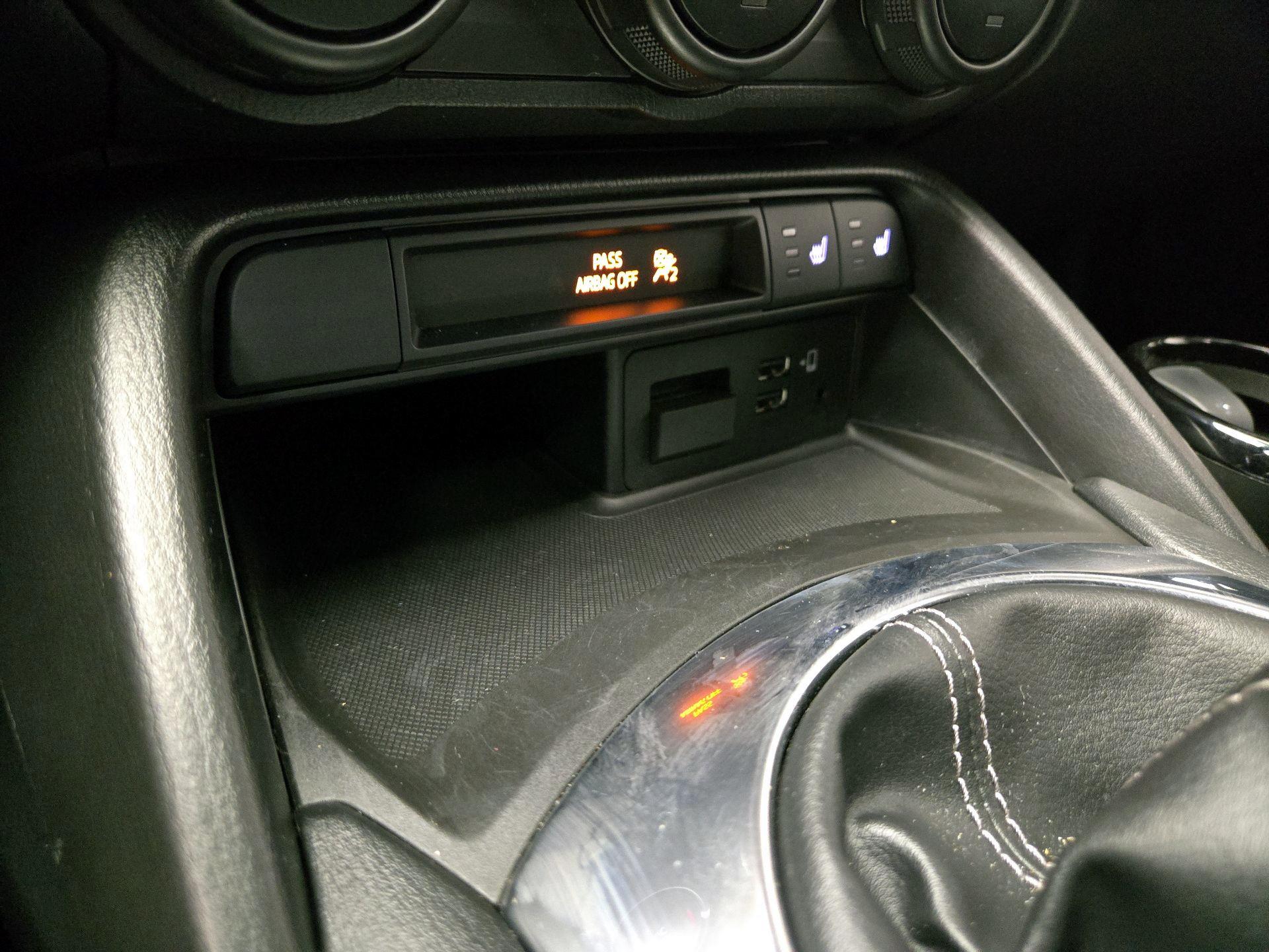 Thumbnail: 2021 Mazda MX-5 Miata - 19