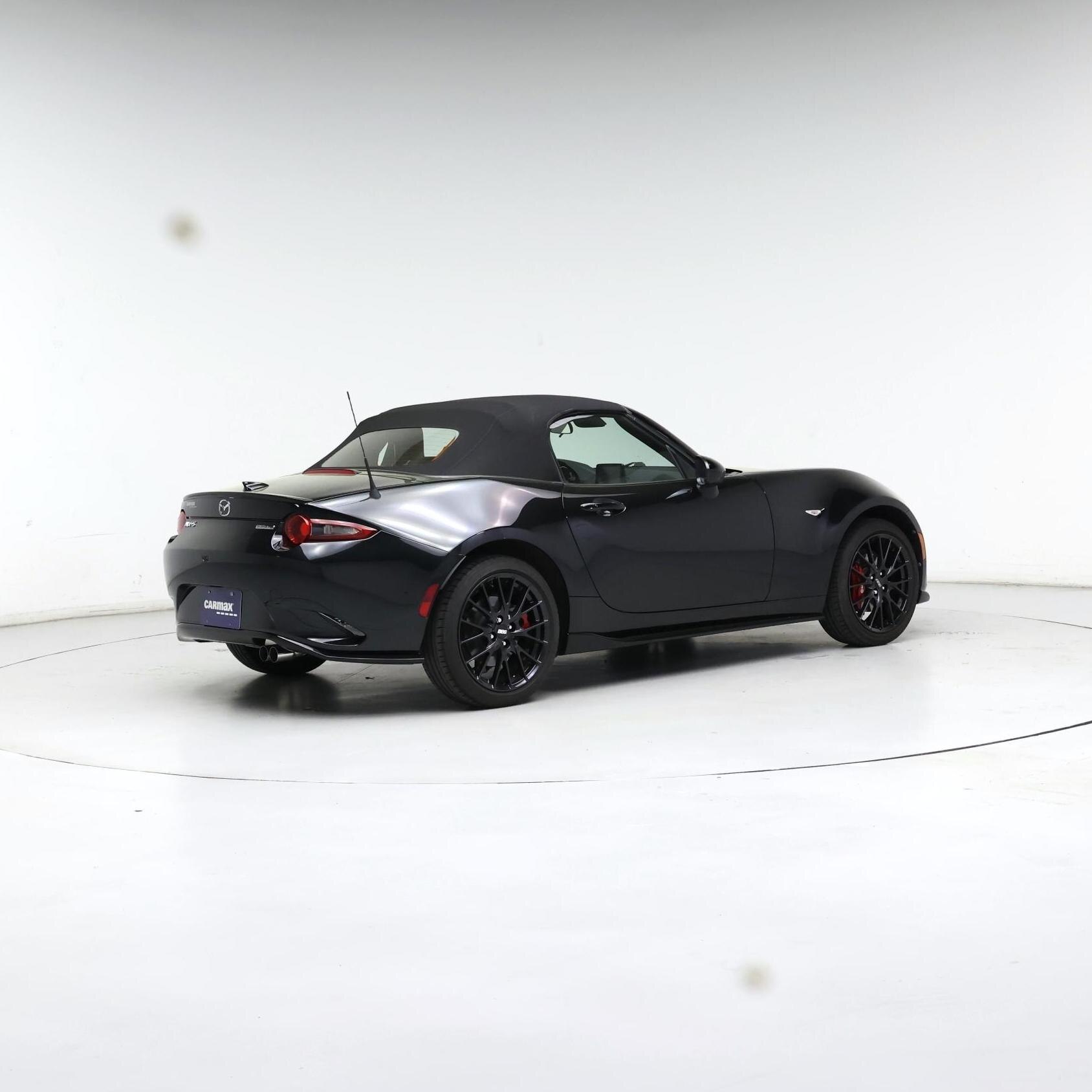 Thumbnail: 2021 Mazda MX-5 Miata - 3