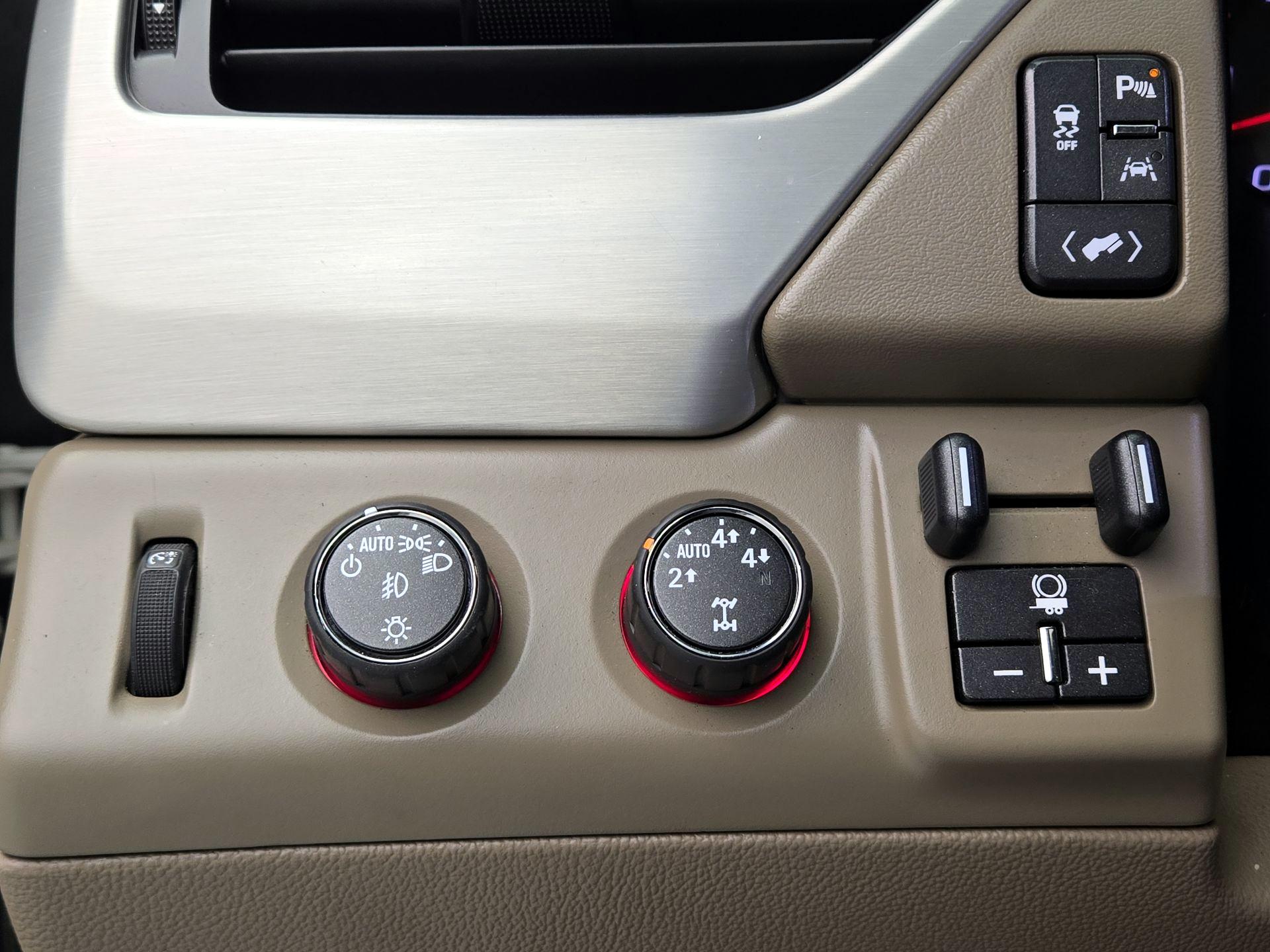 Thumbnail: 2016 GMC Yukon - 13