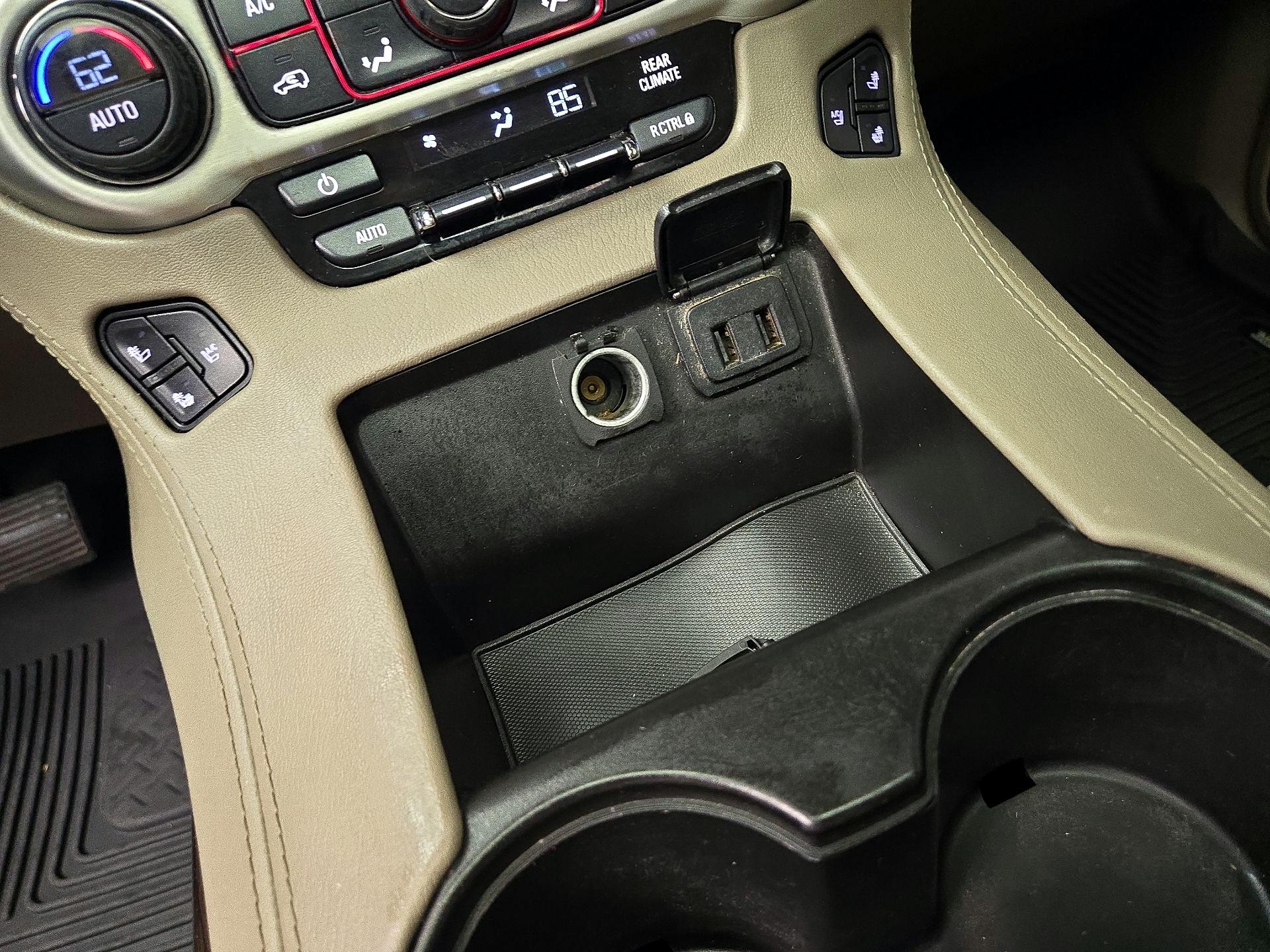 Thumbnail: 2016 GMC Yukon - 19