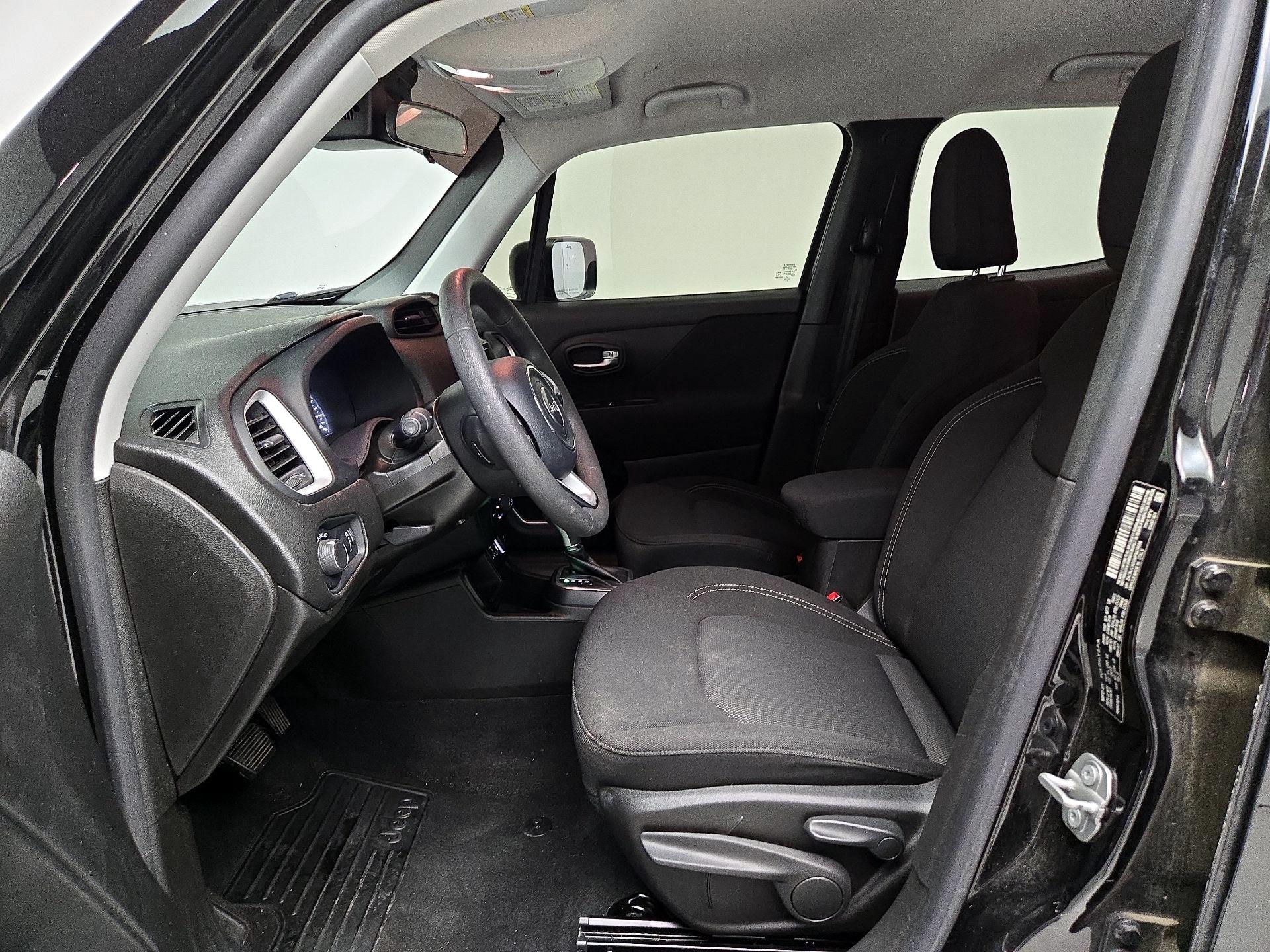 Thumbnail: 2021 Jeep Renegade - 11