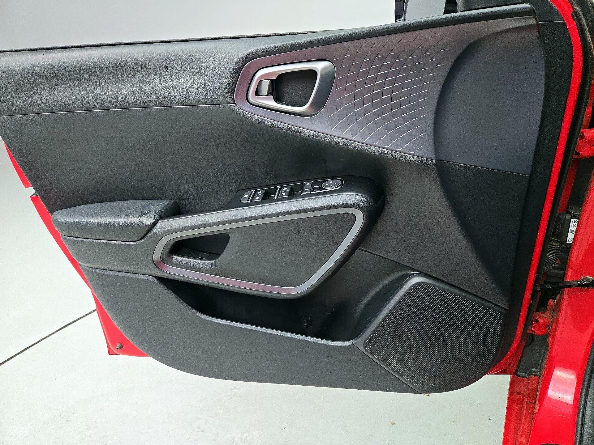 Thumbnail: 2021 Kia Soul - 12