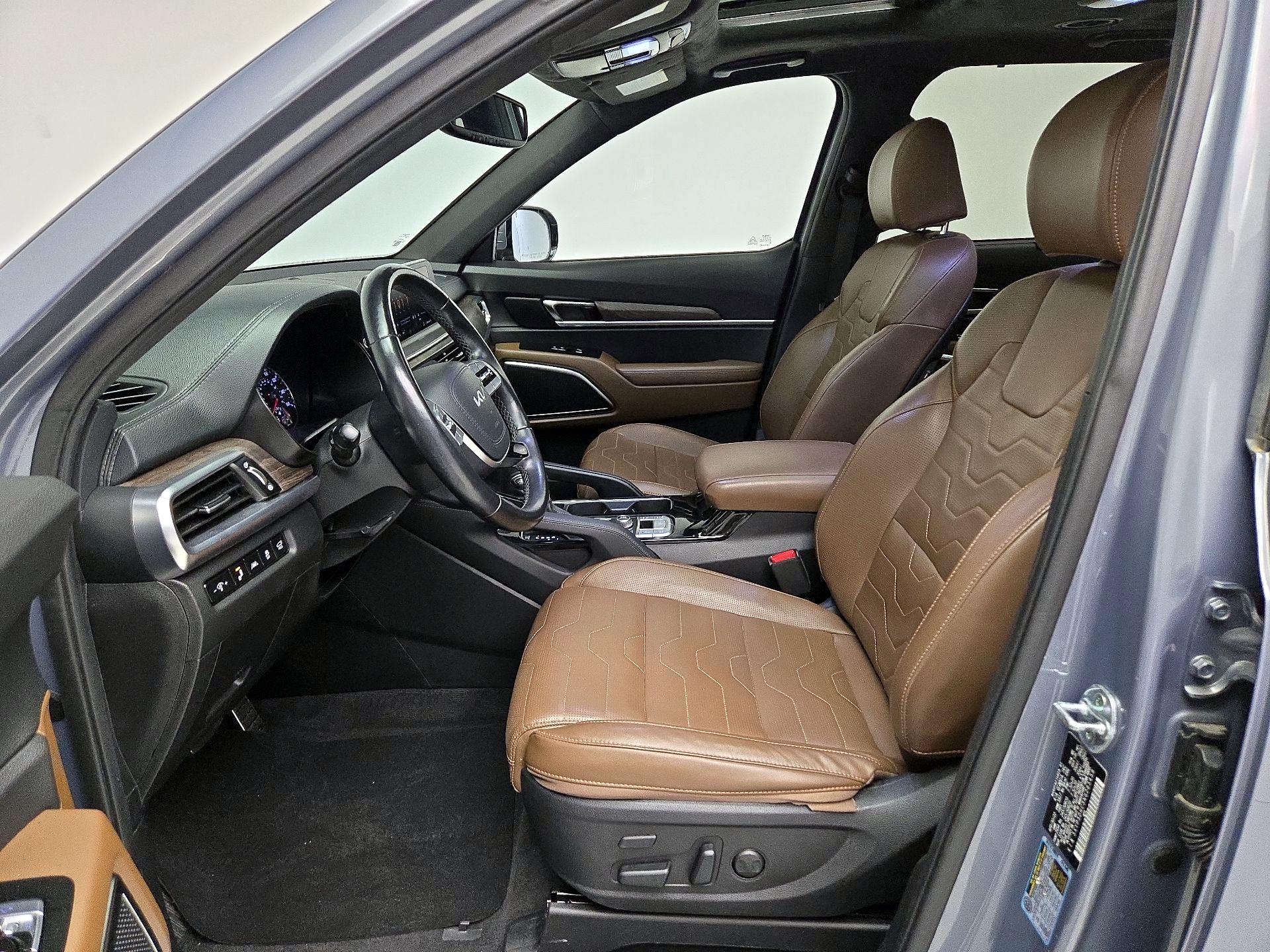 Thumbnail: 2022 Kia Telluride - 11