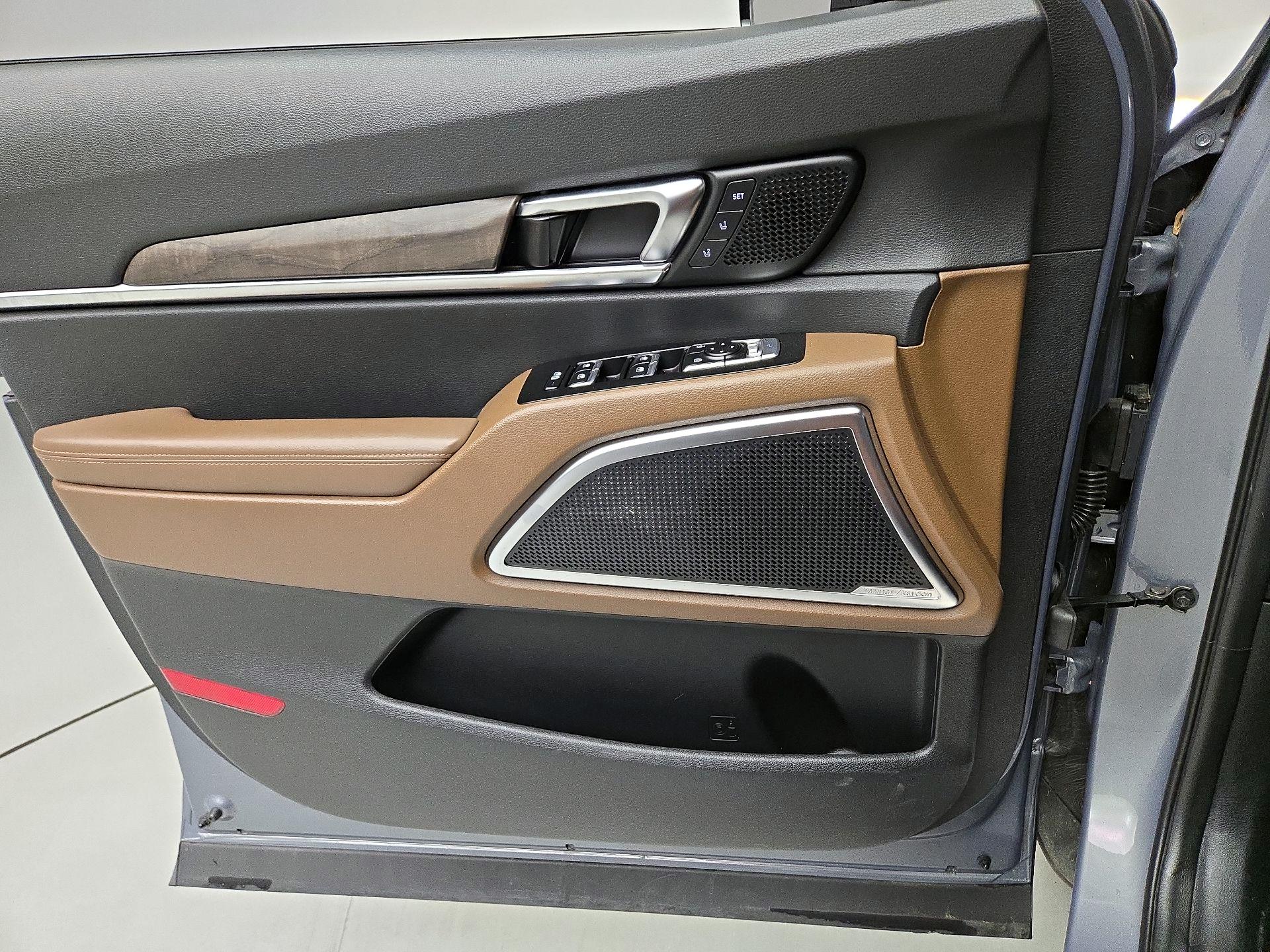 Thumbnail: 2022 Kia Telluride - 12