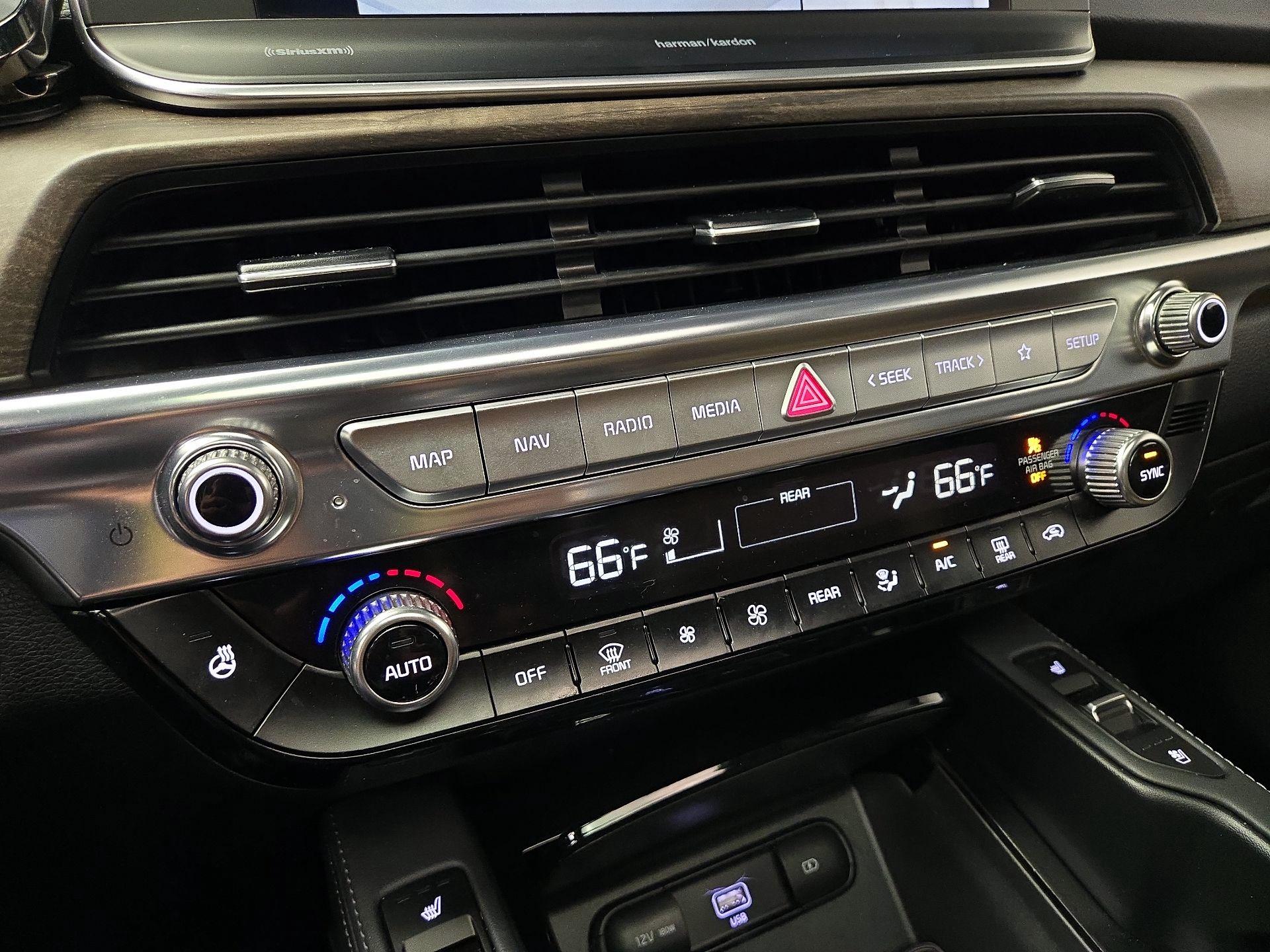 Thumbnail: 2022 Kia Telluride - 17