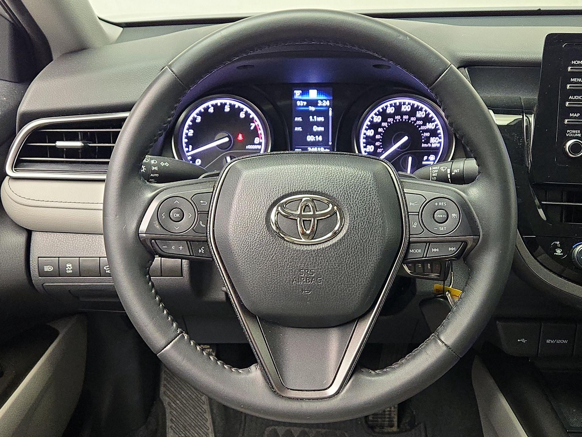 Thumbnail: 2022 Toyota Camry - 10