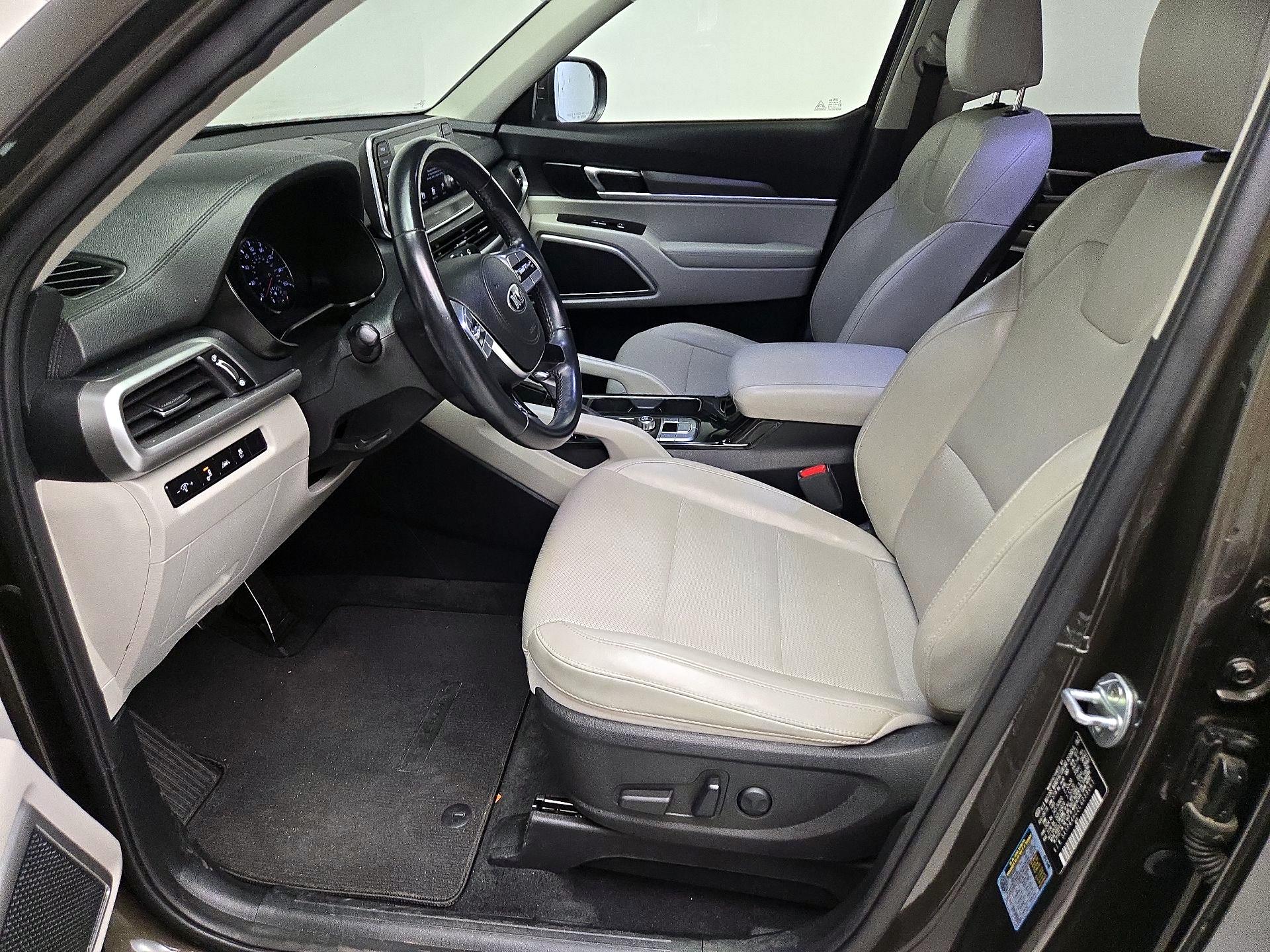 Thumbnail: 2020 Kia Telluride - 11