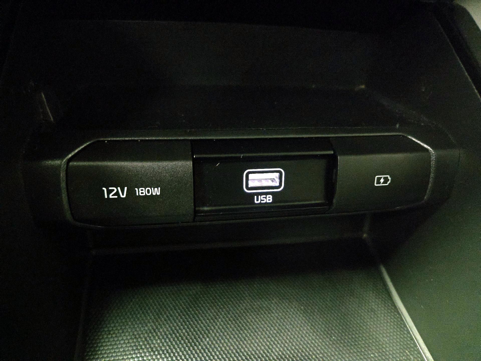 Thumbnail: 2020 Kia Telluride - 18