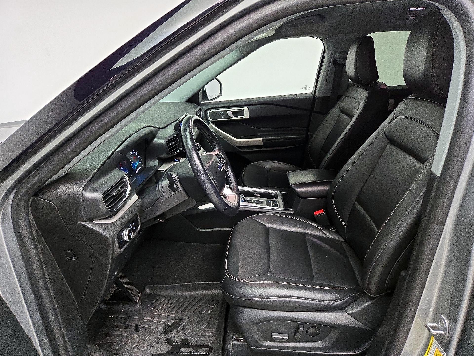 Thumbnail: 2023 Ford Explorer - 11