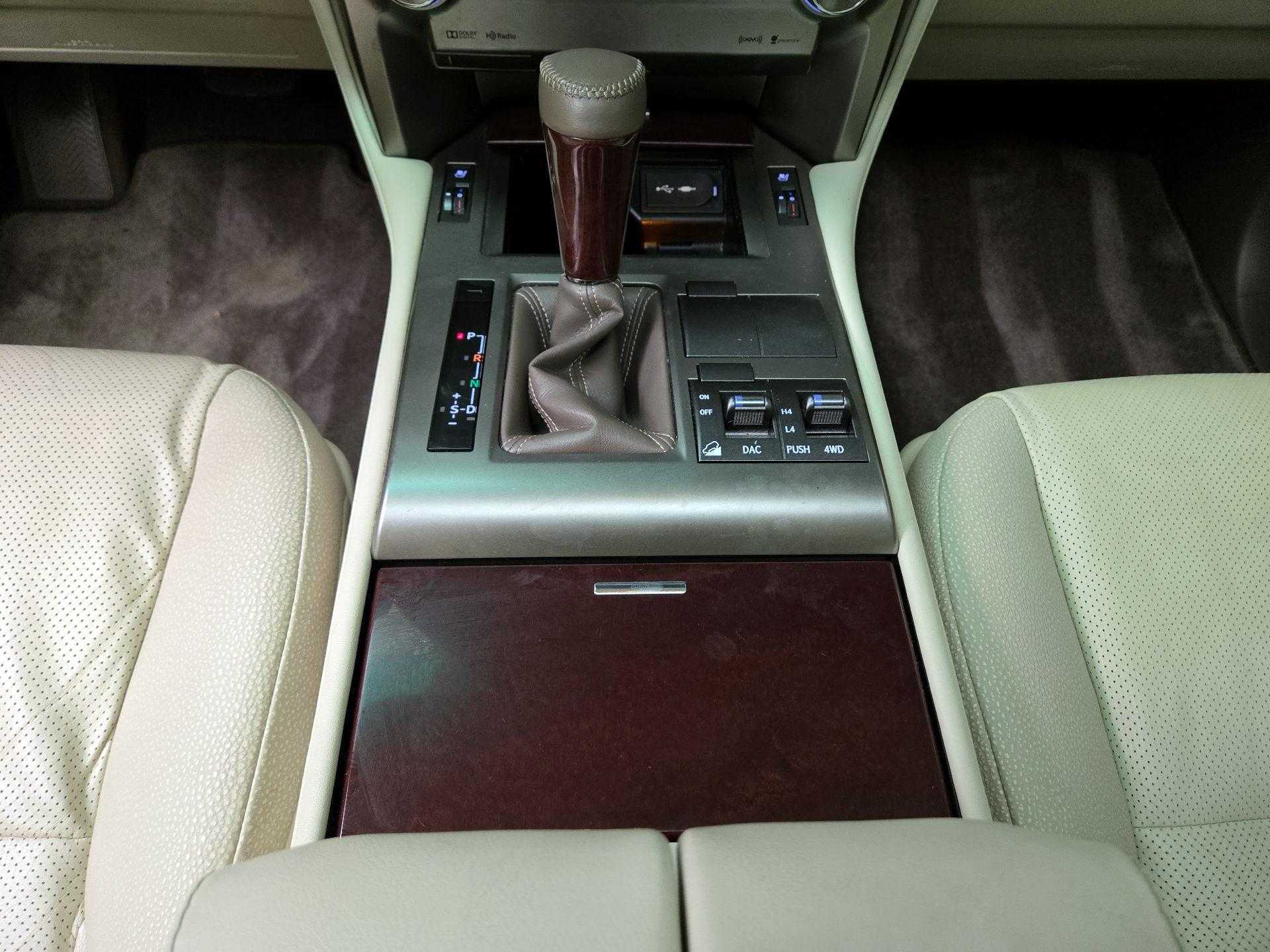 Thumbnail: 2014 Lexus GX - 18
