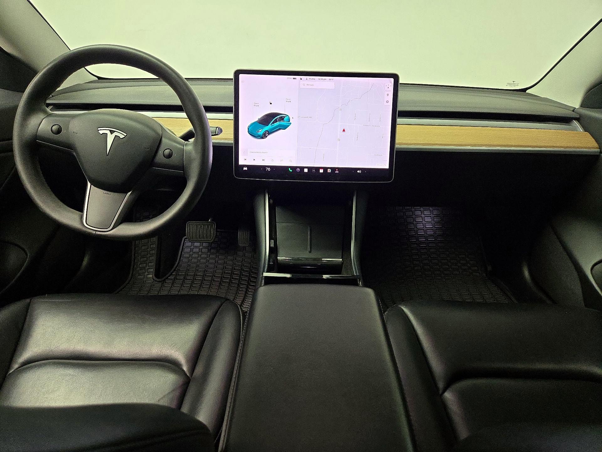 Thumbnail: 2020 Tesla Model 3 - 9