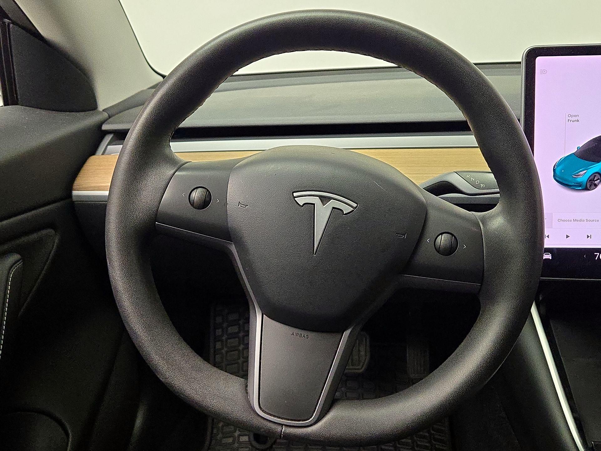 Thumbnail: 2020 Tesla Model 3 - 10