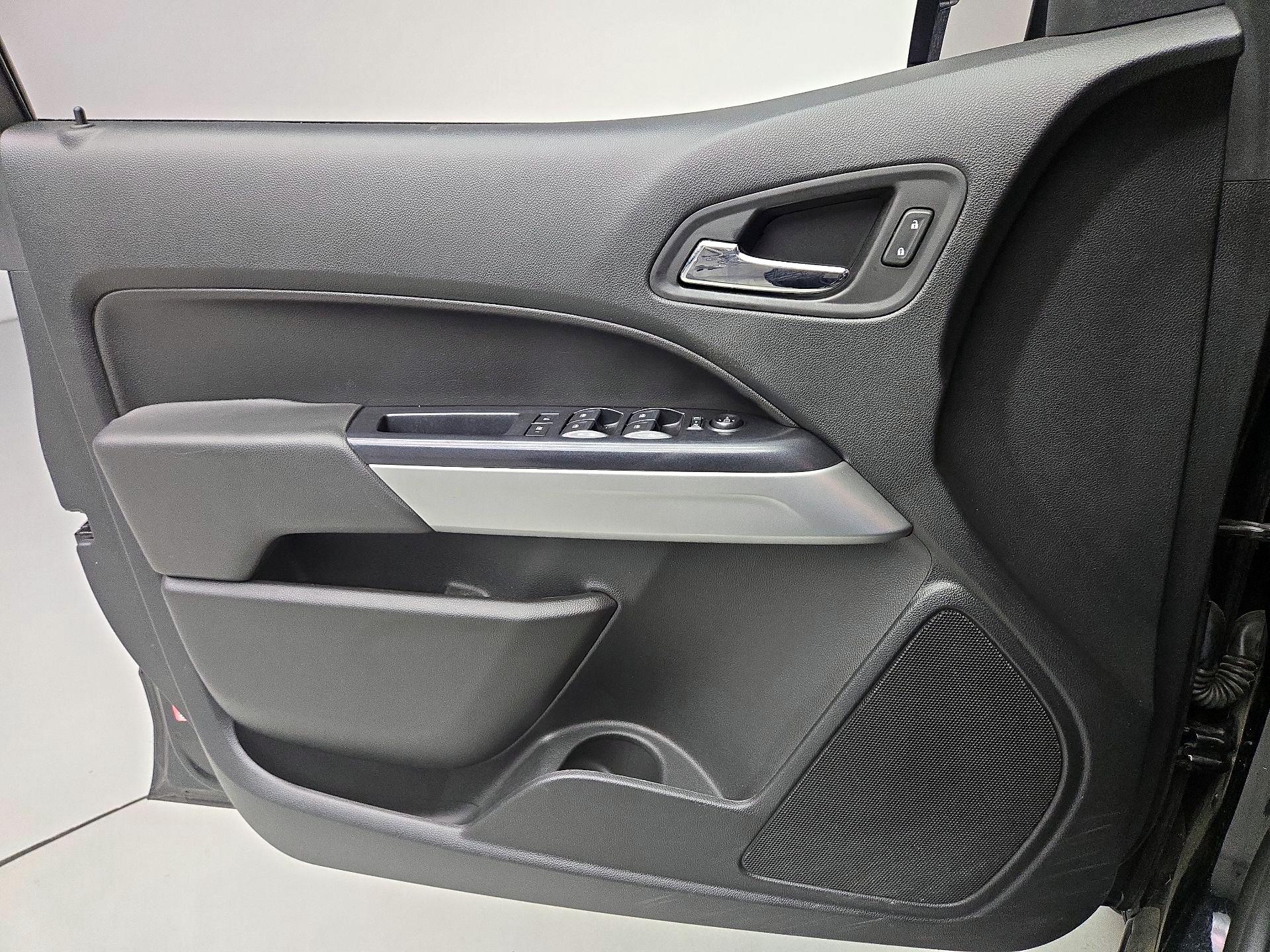 Thumbnail: 2021 Chevrolet Colorado - 12