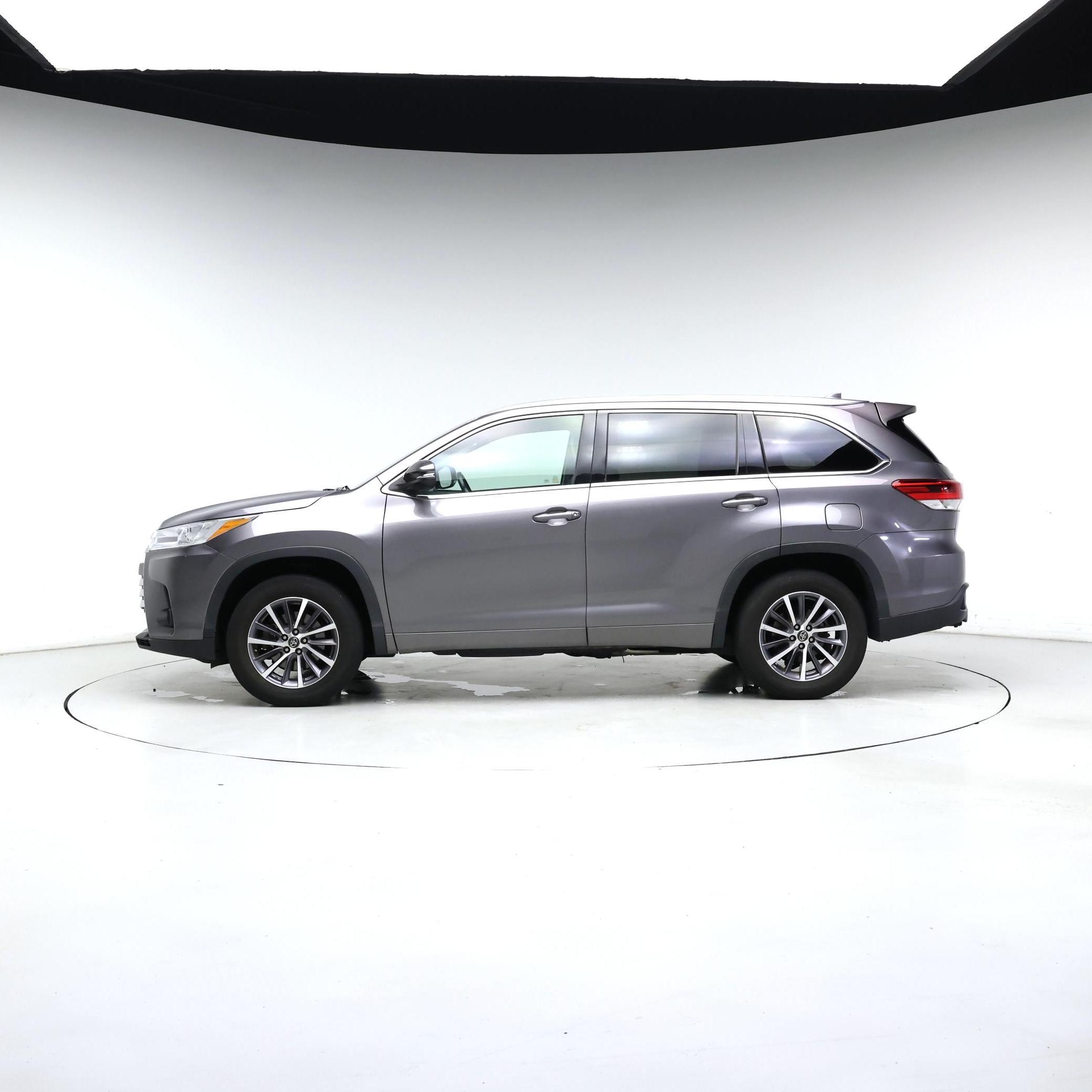 Thumbnail: 2018 Toyota Highlander - 3