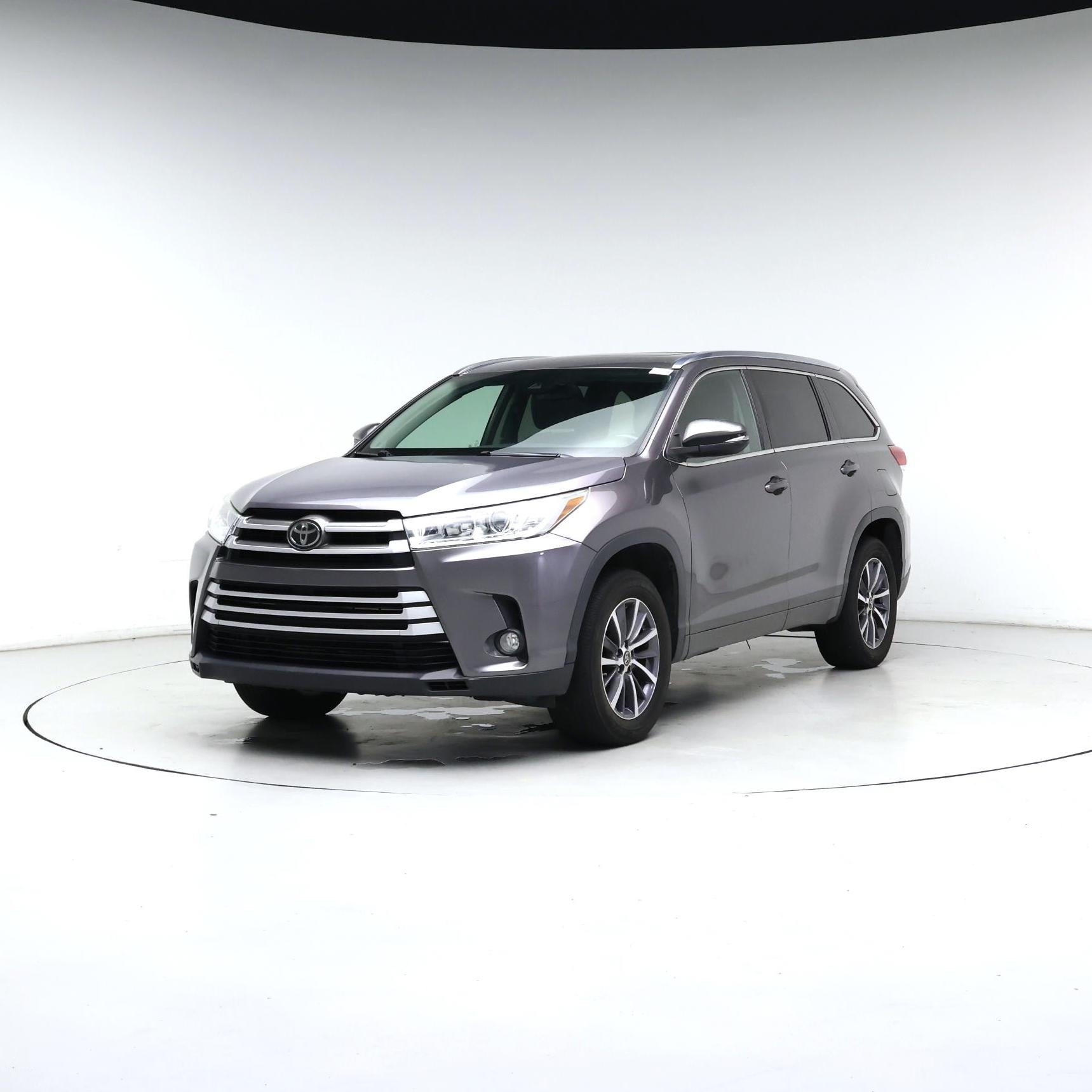 Thumbnail: 2018 Toyota Highlander - 4